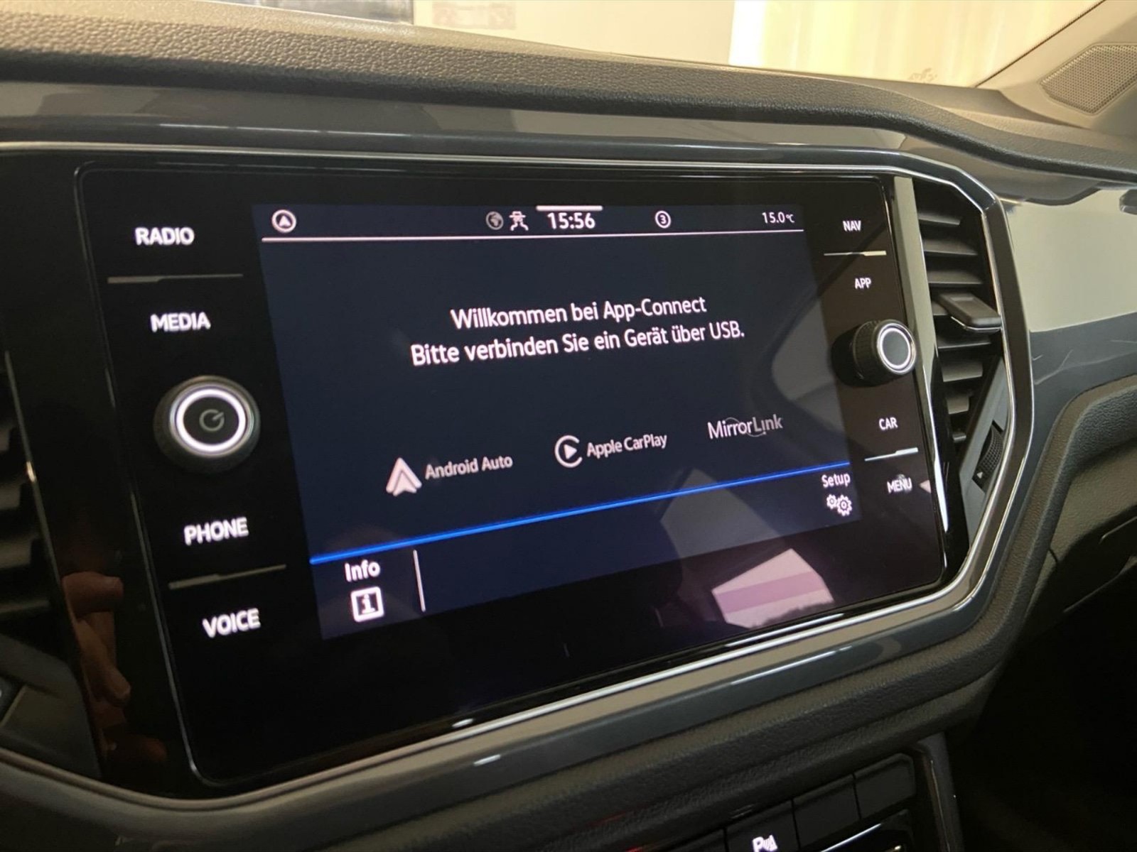 Volkswagen T-Roc 1.5 tsi sport - 25