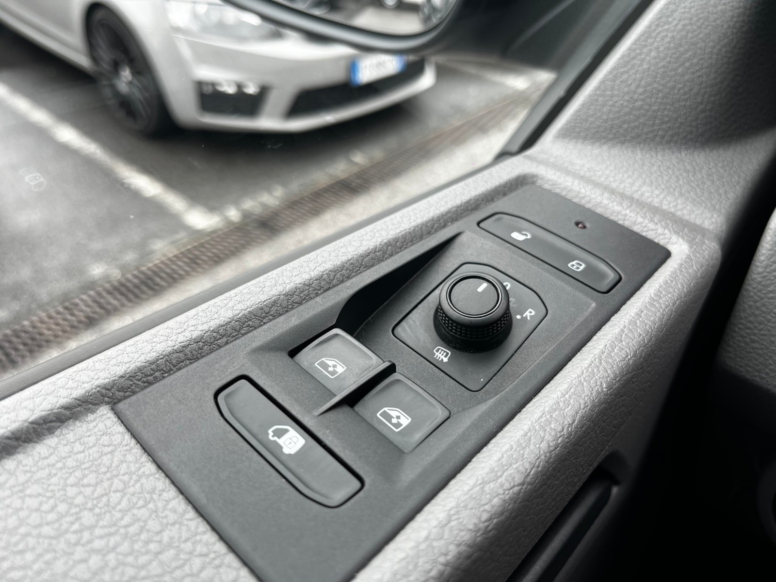 Volkswagen VIC T6.1 Transporter t6.1 28 2.0 tdi 150cv business p.c. - 20