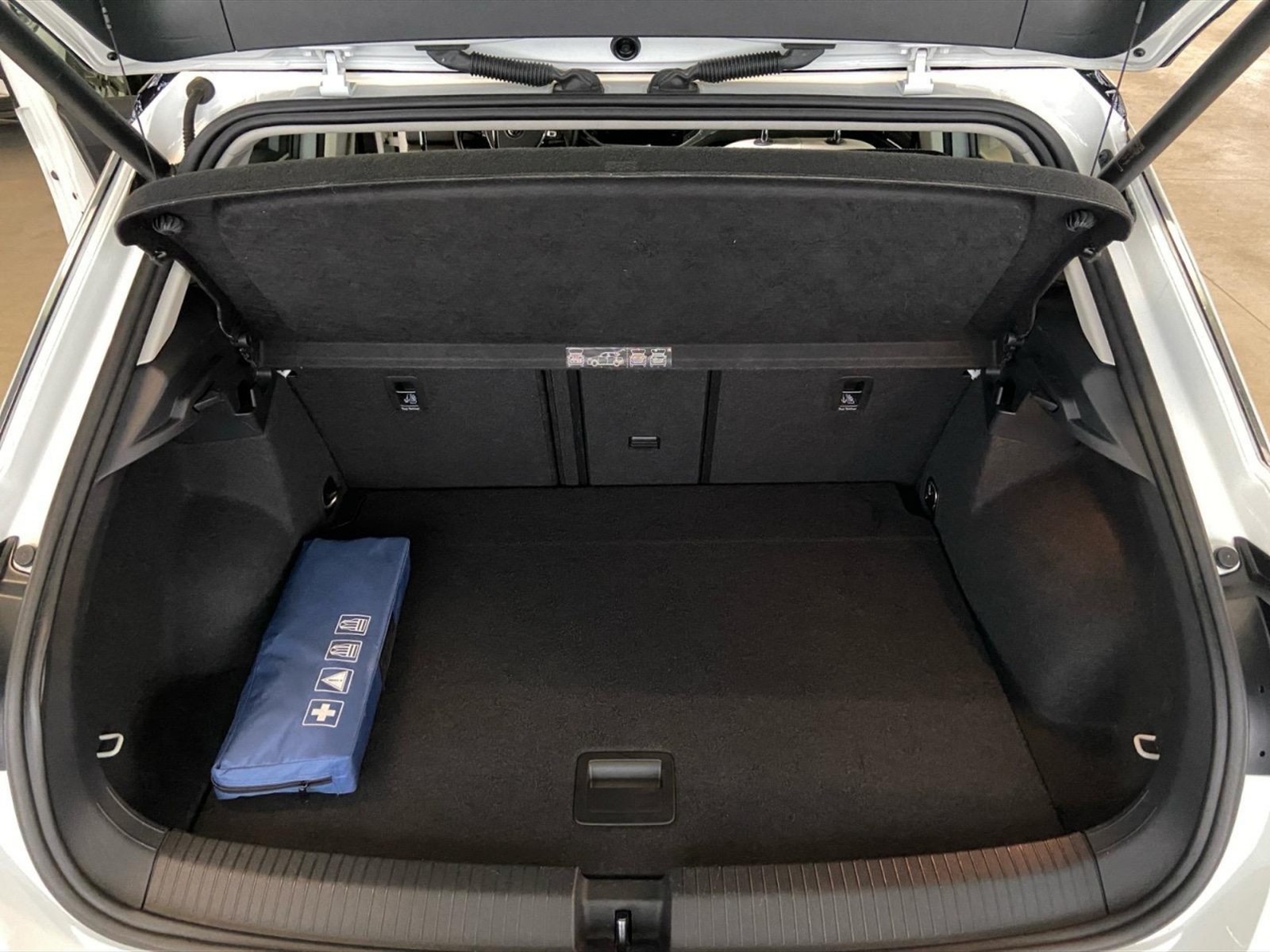 Volkswagen T-Roc 1.5 tsi sport - 12