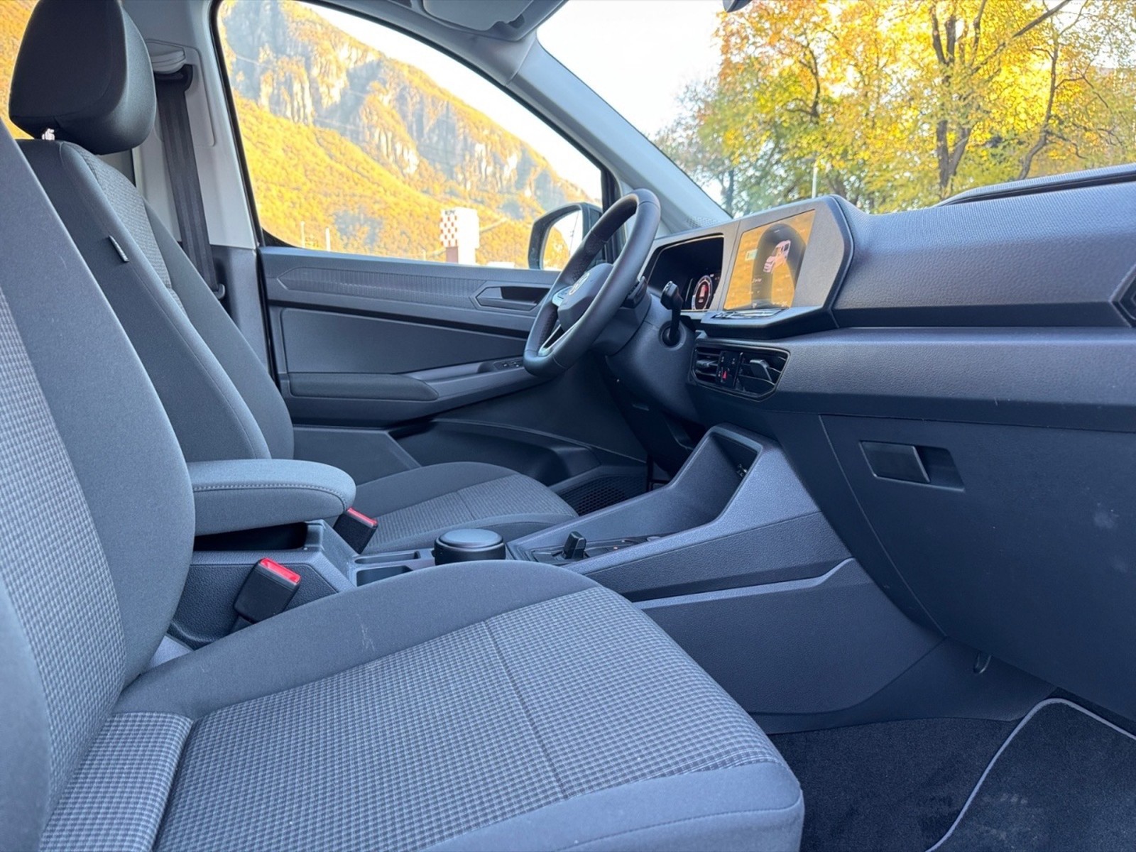 Volkswagen Caddy california 2.0 tdi 122cv dsg7 - 8