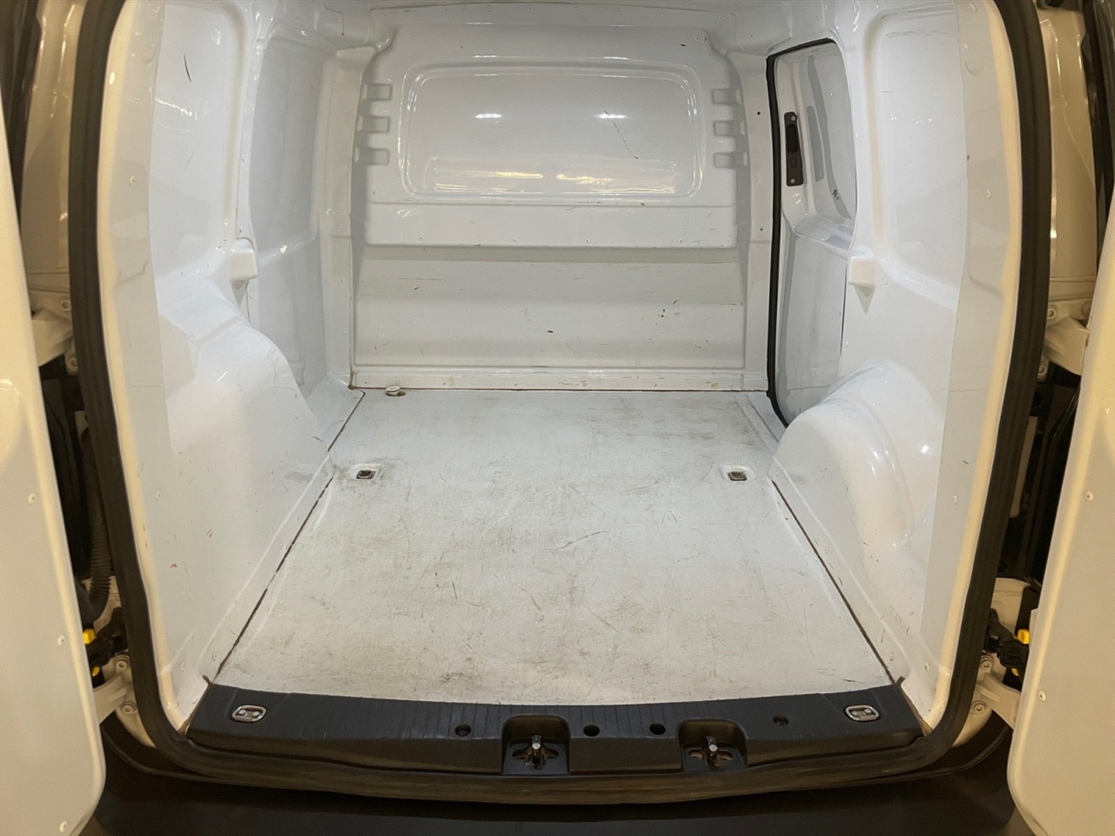 Volkswagen VIC Caddy cargo 2.0 tdi 102cv - 18