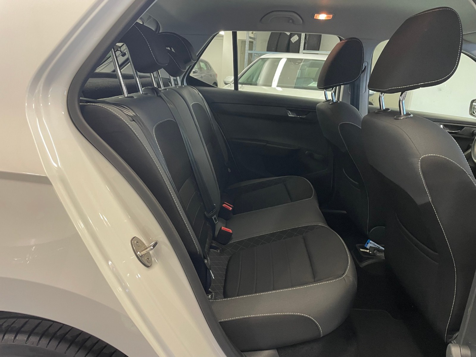 Skoda Fabia 1.0 mpi ambition 75cv - 9