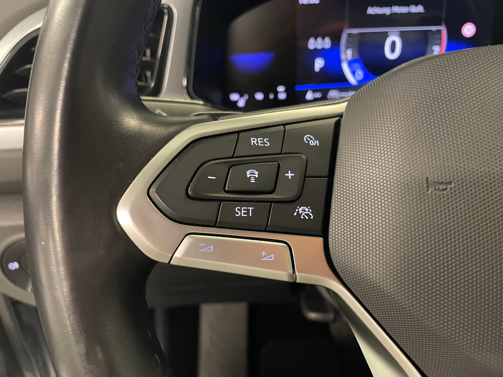 Volkswagen T-Roc 1.5 tsi life dsg - 17