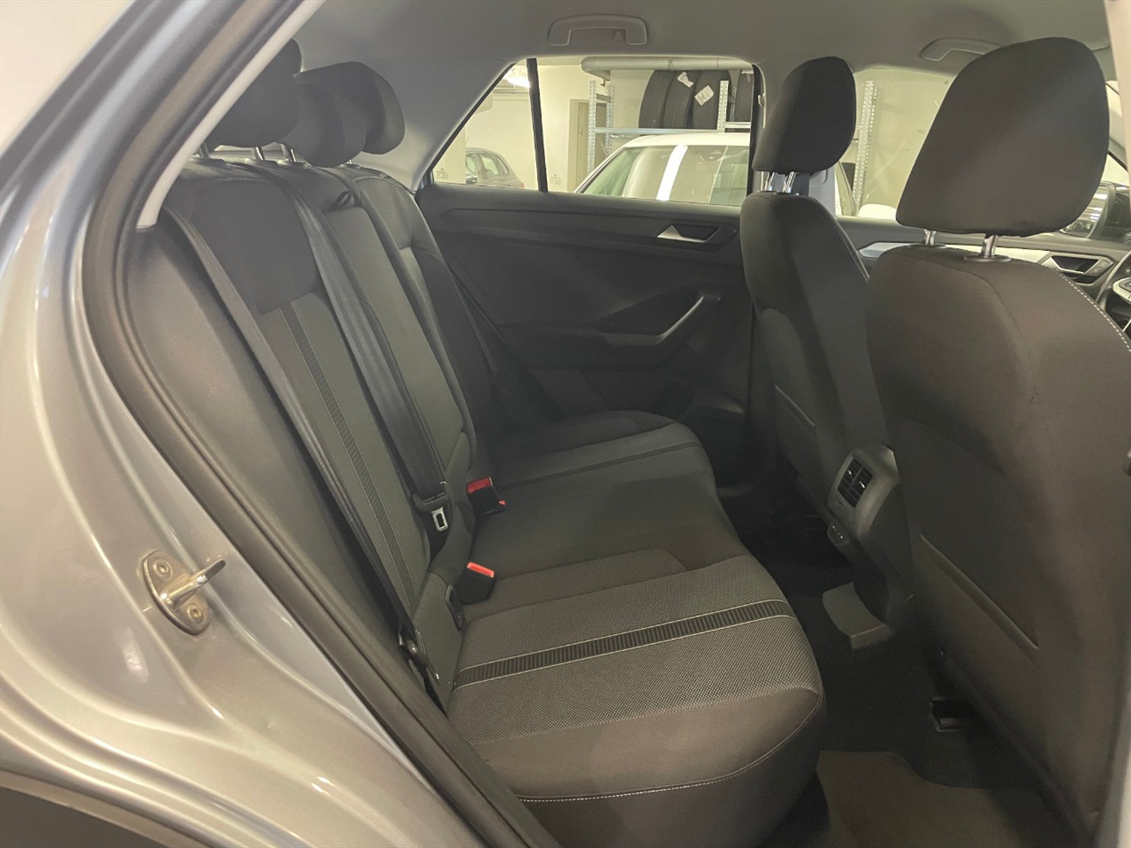 Volkswagen T-Roc 1.5 tsi life dsg - 10