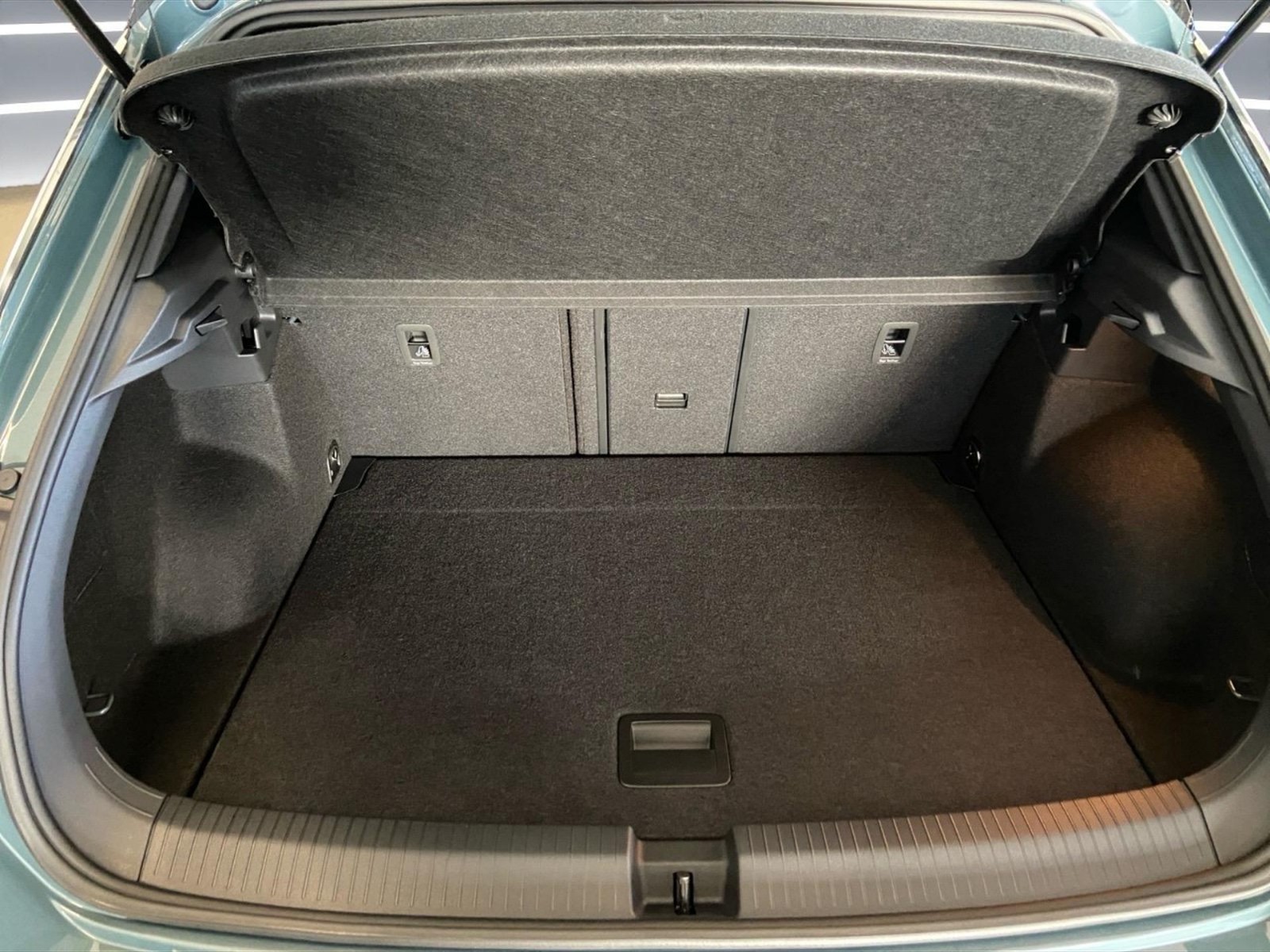 Volkswagen T-Roc 1.5 tsi r-line - 12