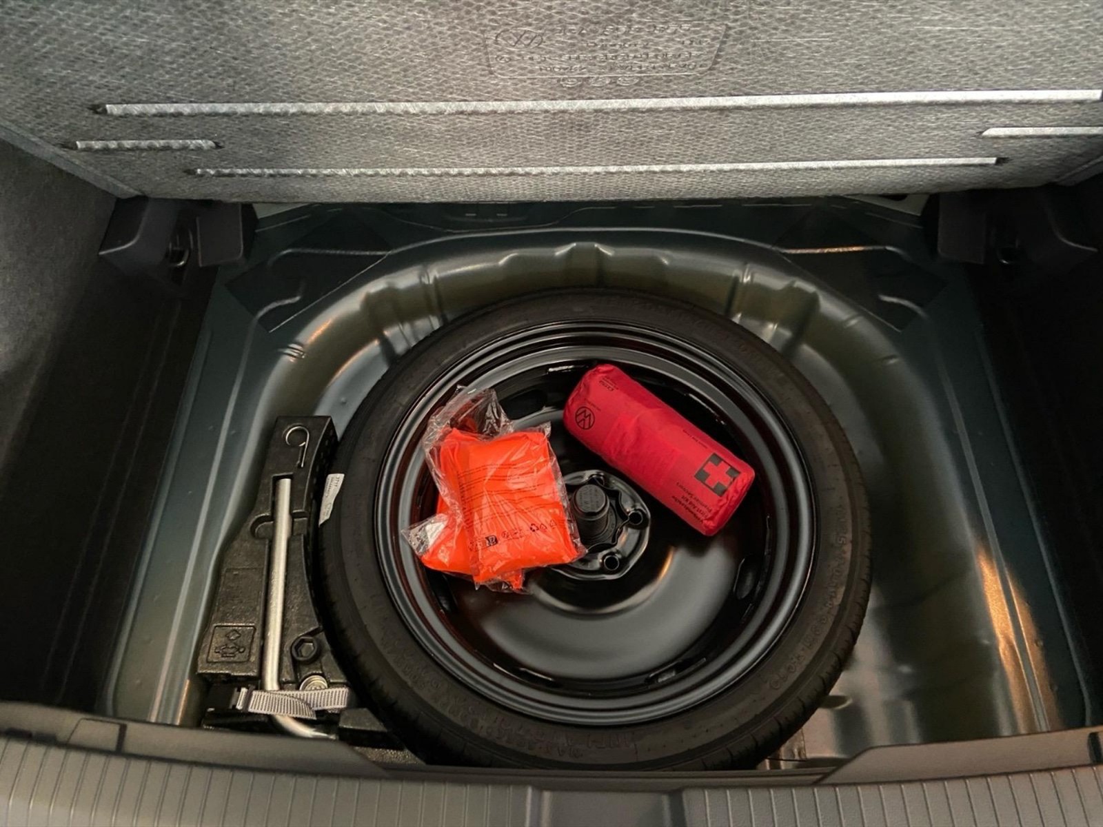 Volkswagen T-Roc 1.5 tsi r-line - 13