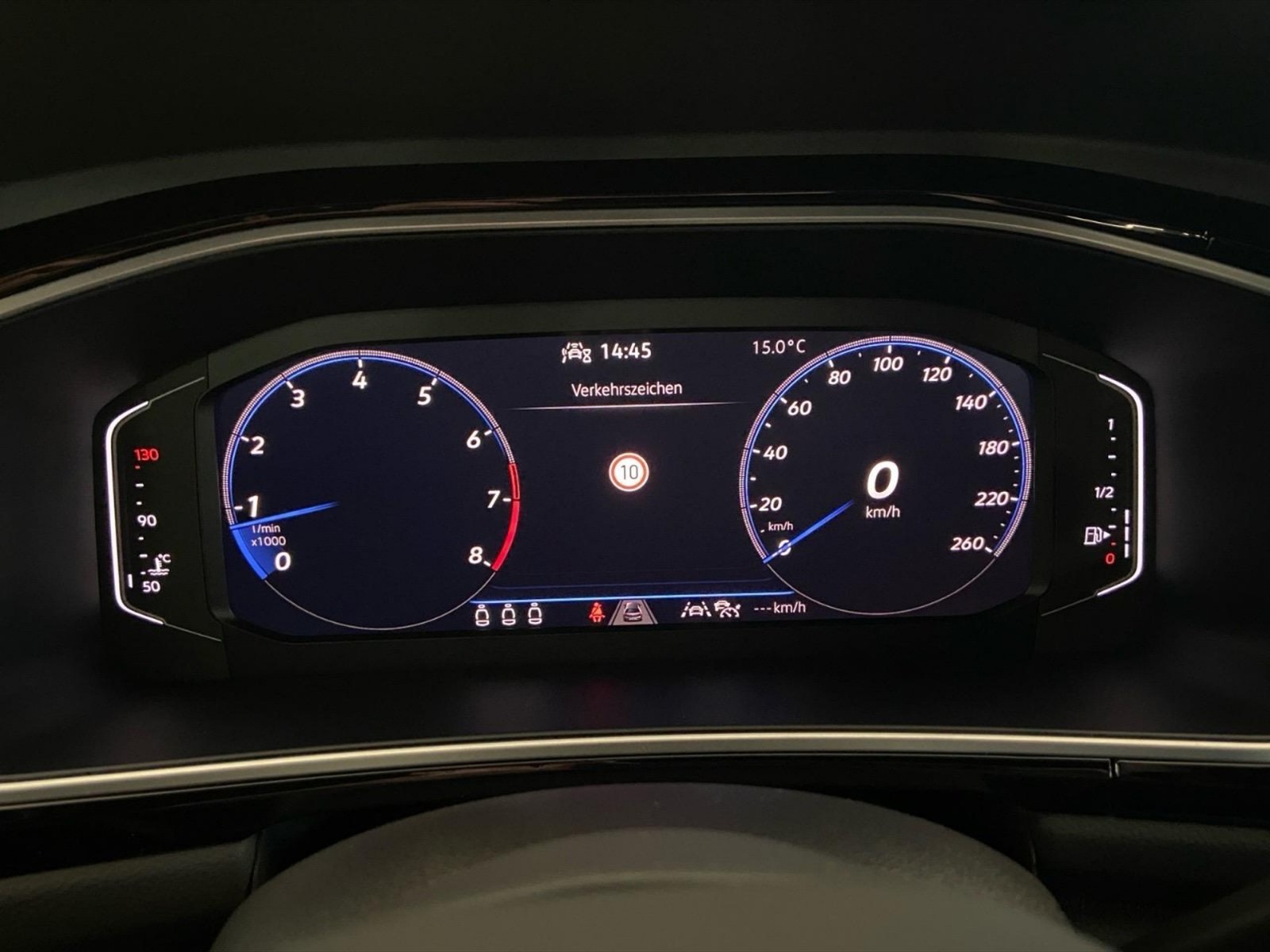 Volkswagen T-Roc 1.5 tsi r-line - 18