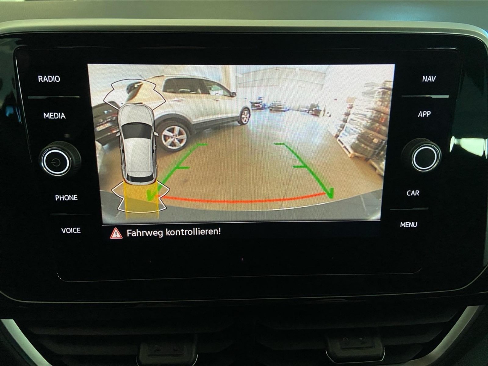 Volkswagen T-Roc 1.5 tsi r-line - 26