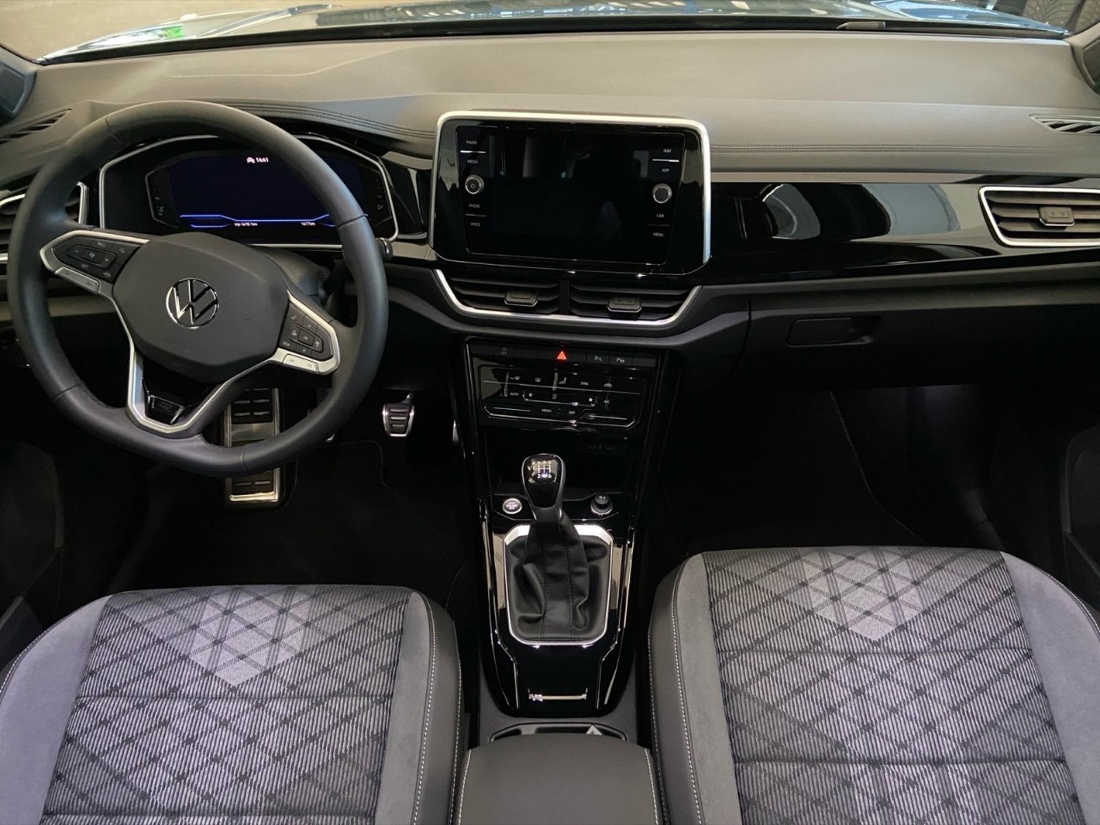 Volkswagen T-Roc 1.5 tsi r-line - 7