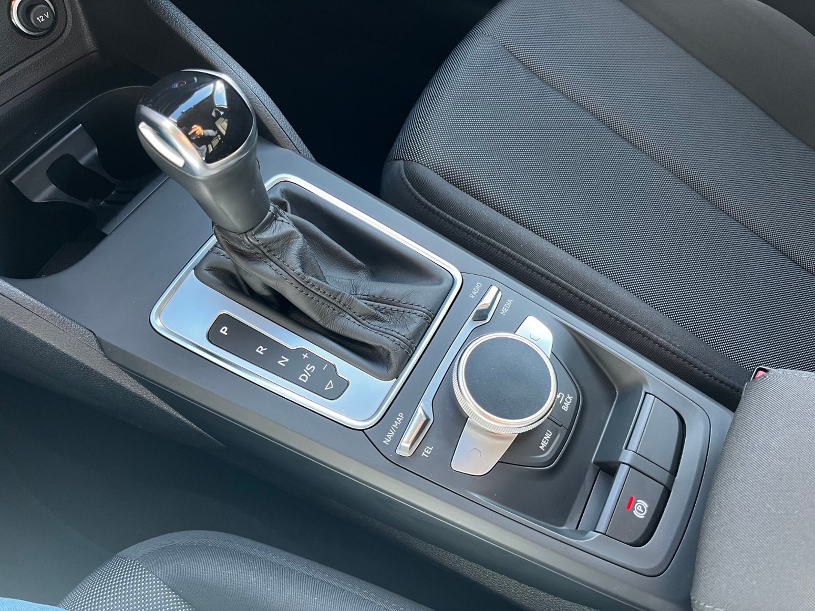 Audi Q2 35 2.0 tdi business quattro s-tronic - 20