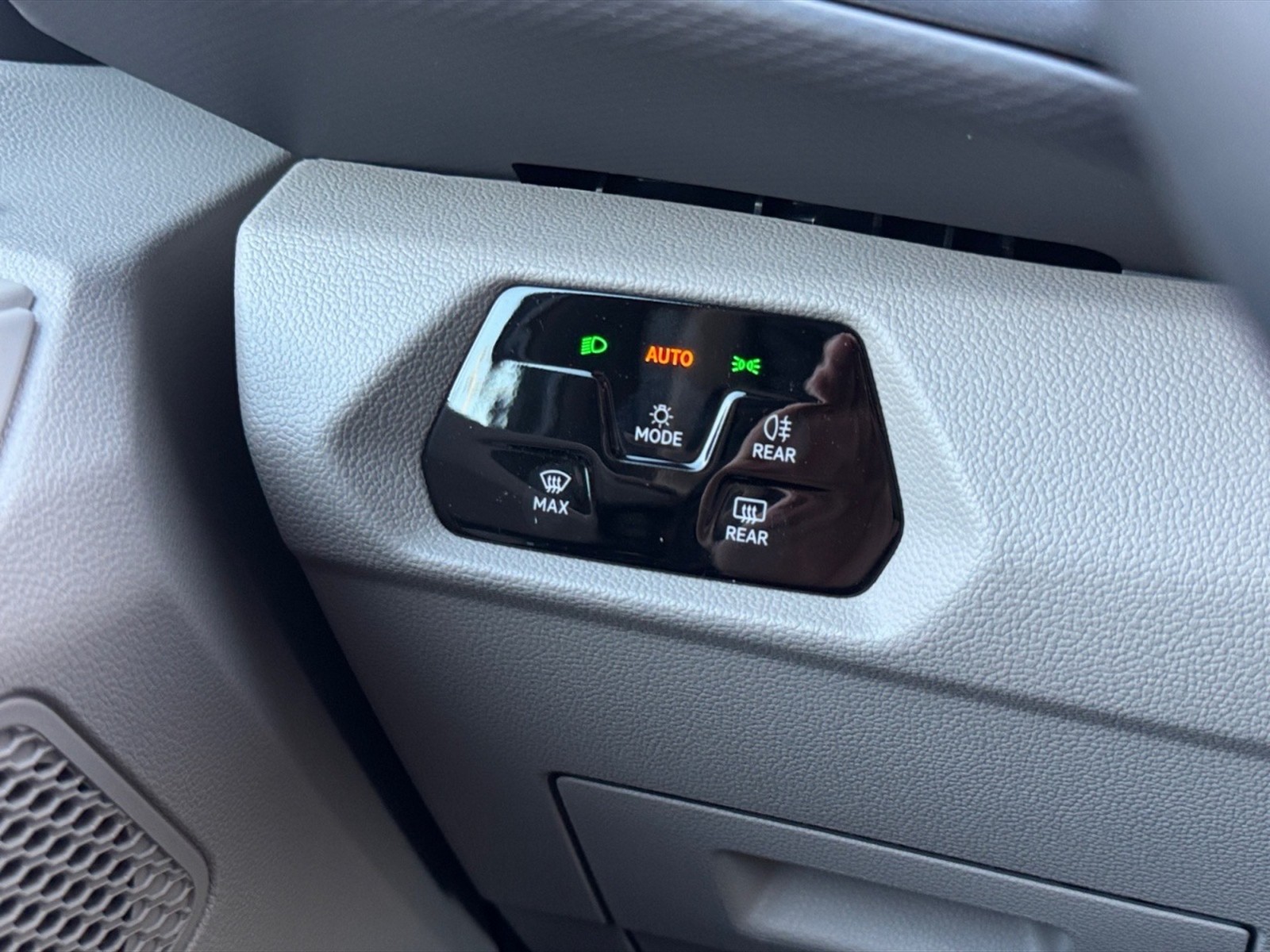 Volkswagen T7 California California T7 2.0 tdi Beach 150cv DSG7 - 16