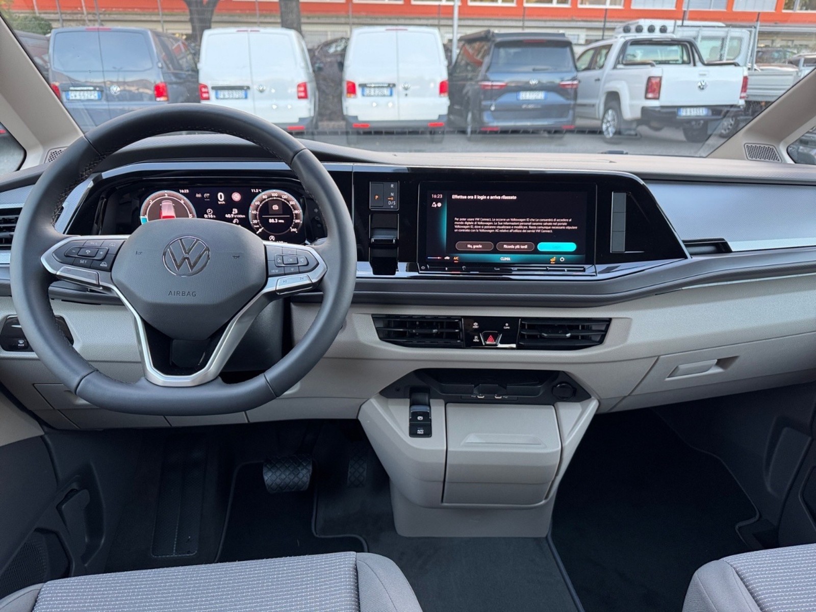 Volkswagen T7 California California T7 2.0 tdi Beach 150cv DSG7 - 7