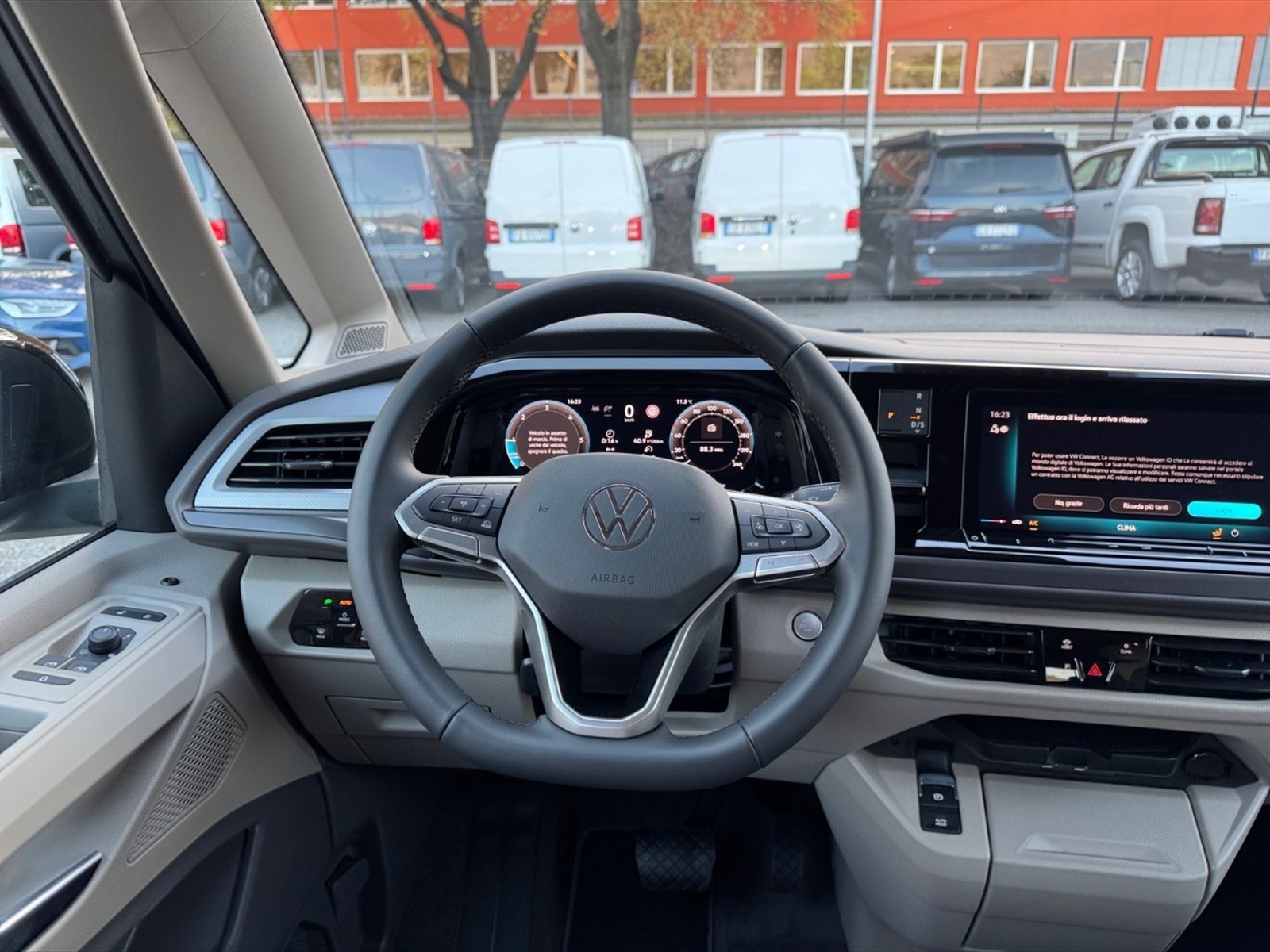 Volkswagen T7 California California T7 2.0 tdi Beach 150cv DSG7 - 8