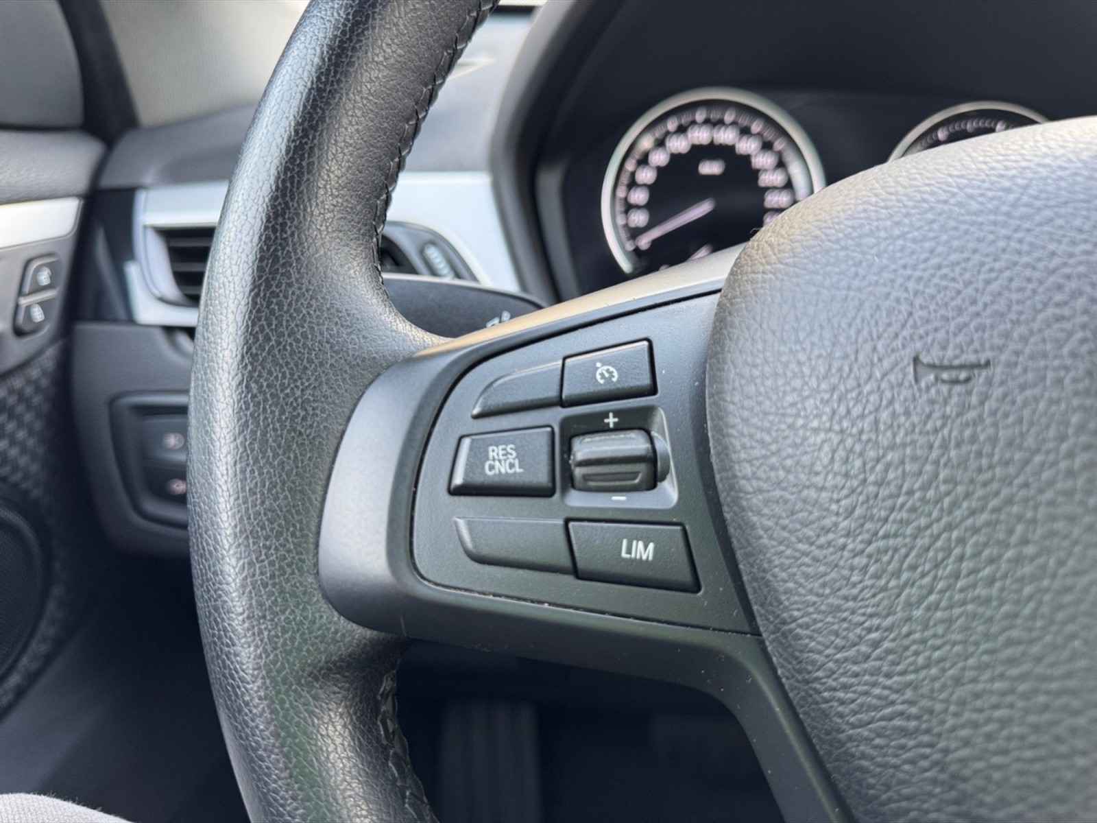 BMW X1 xdrive18d advantage auto - 13