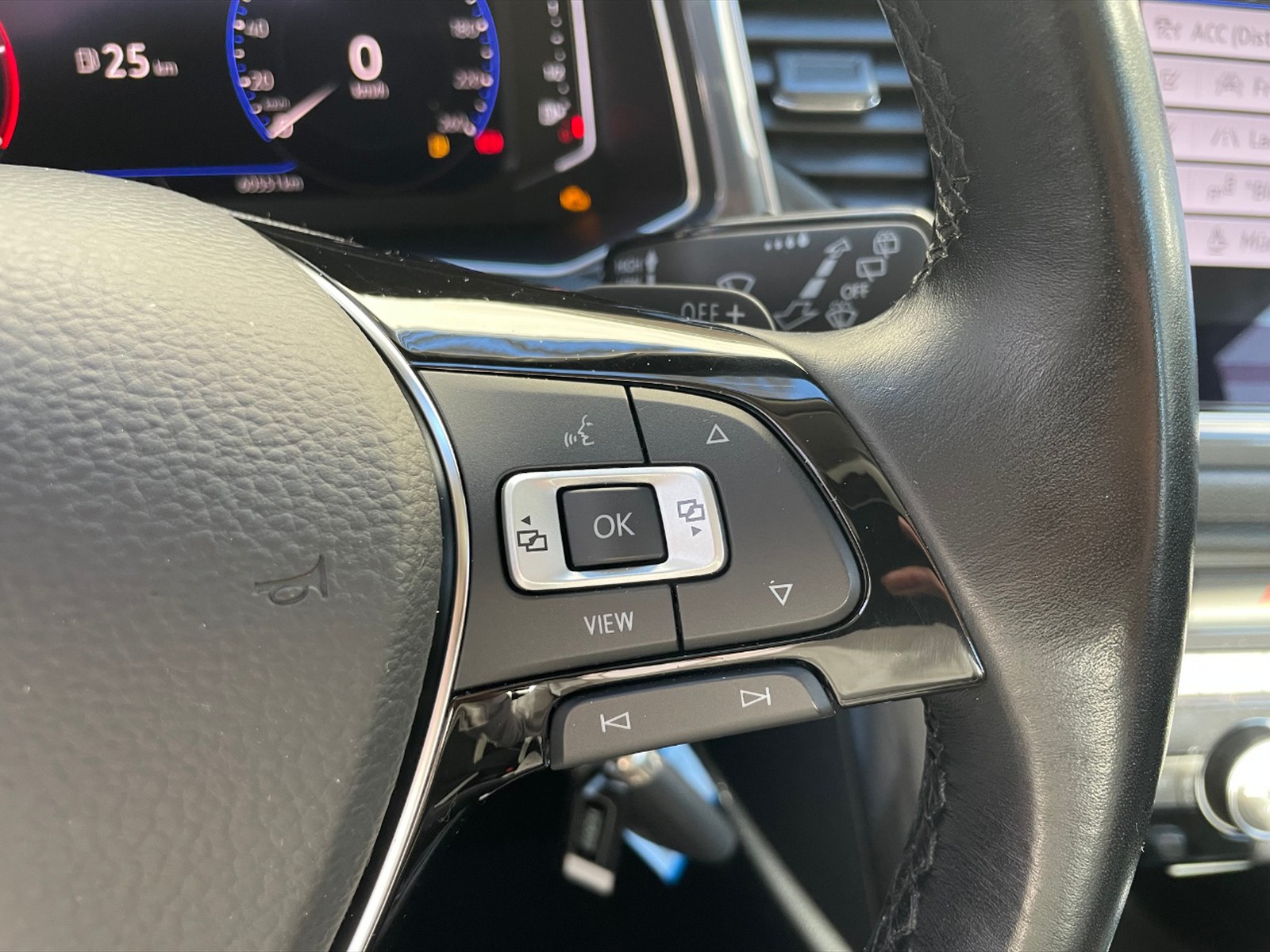 Volkswagen T-Roc 2.0 tdi advanced 4motion dsg - 18