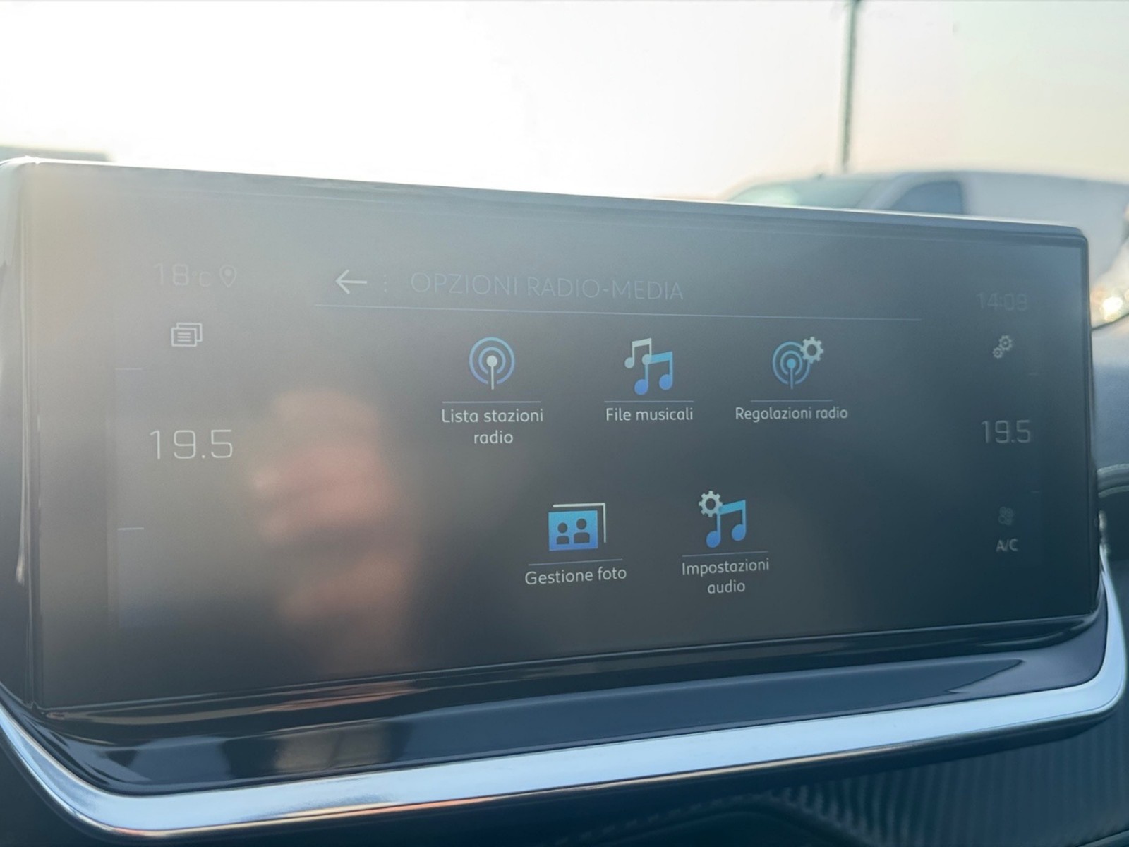 Peugeot 2008 1.5 bluehdi gt s&s 130cv eat8 - 21