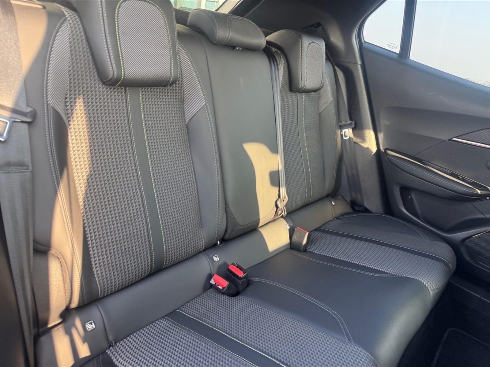 Peugeot 2008 1.5 bluehdi gt s&s 130cv eat8 - 9