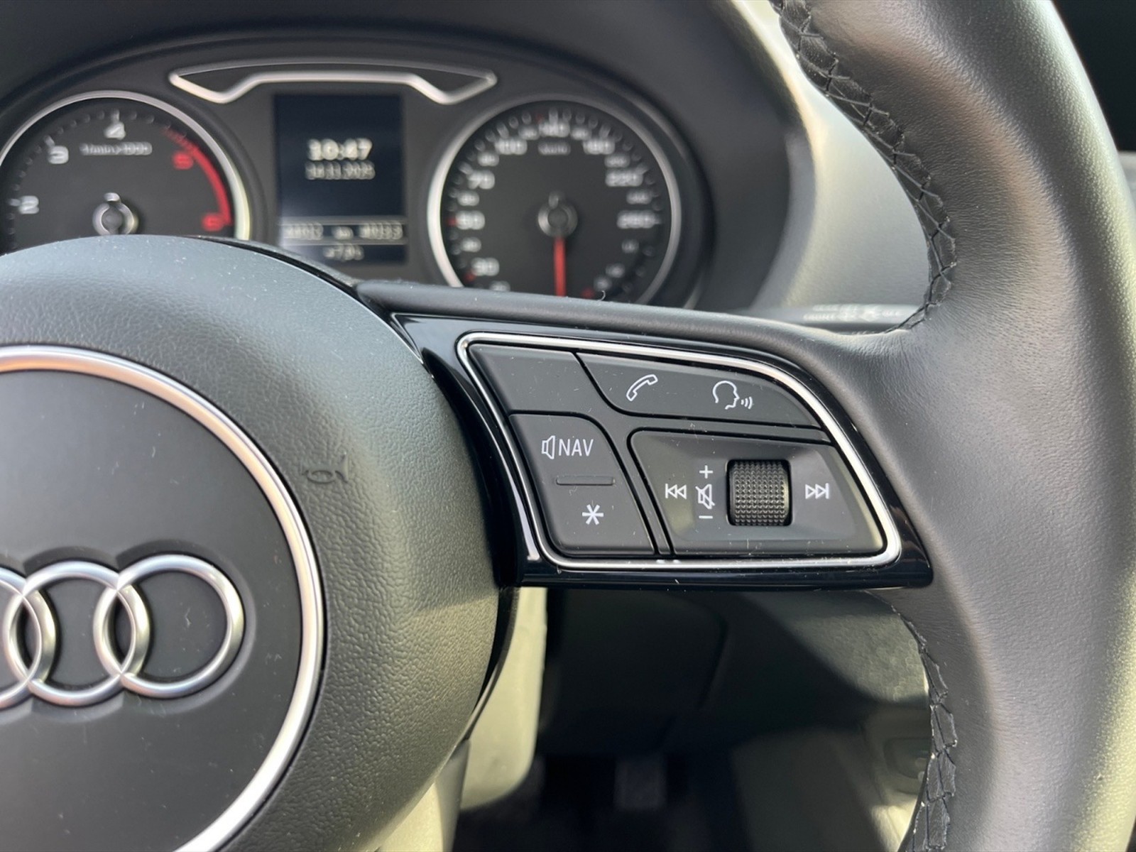 Audi Q2 35 2.0 tdi admired quattro s-tronic - 13