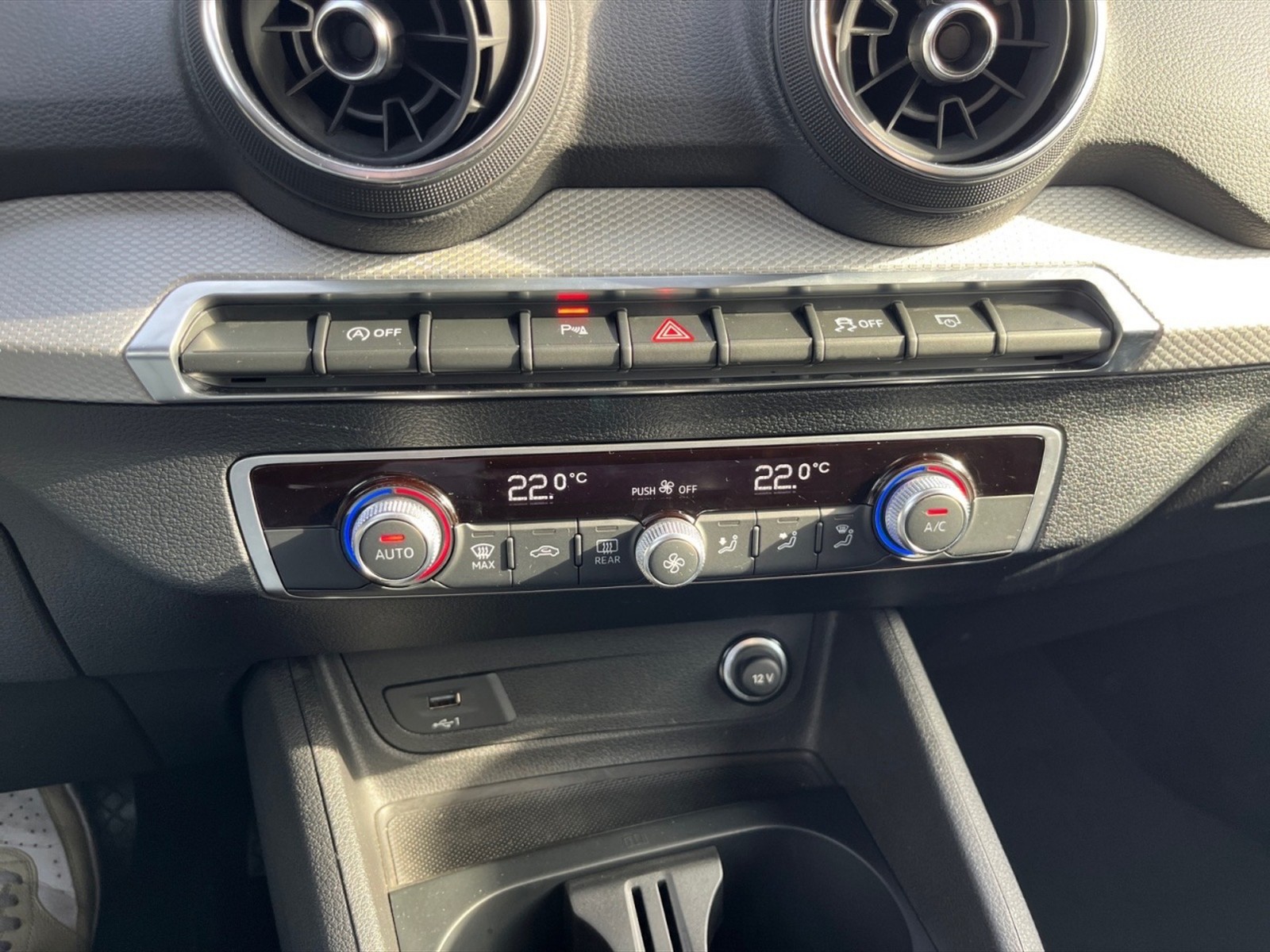 Audi Q2 35 2.0 tdi admired quattro s-tronic - 21