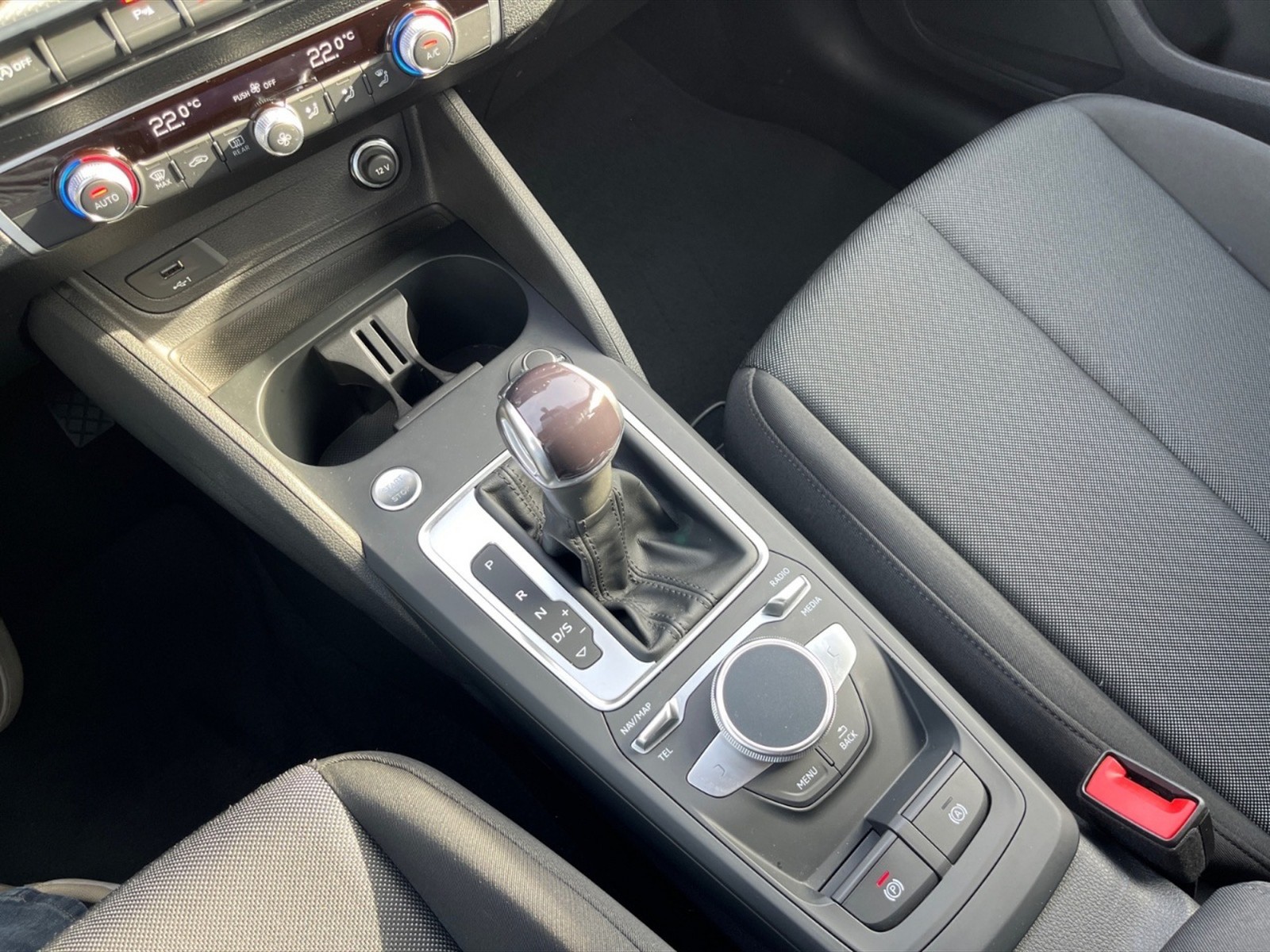 Audi Q2 35 2.0 tdi admired quattro s-tronic - 22