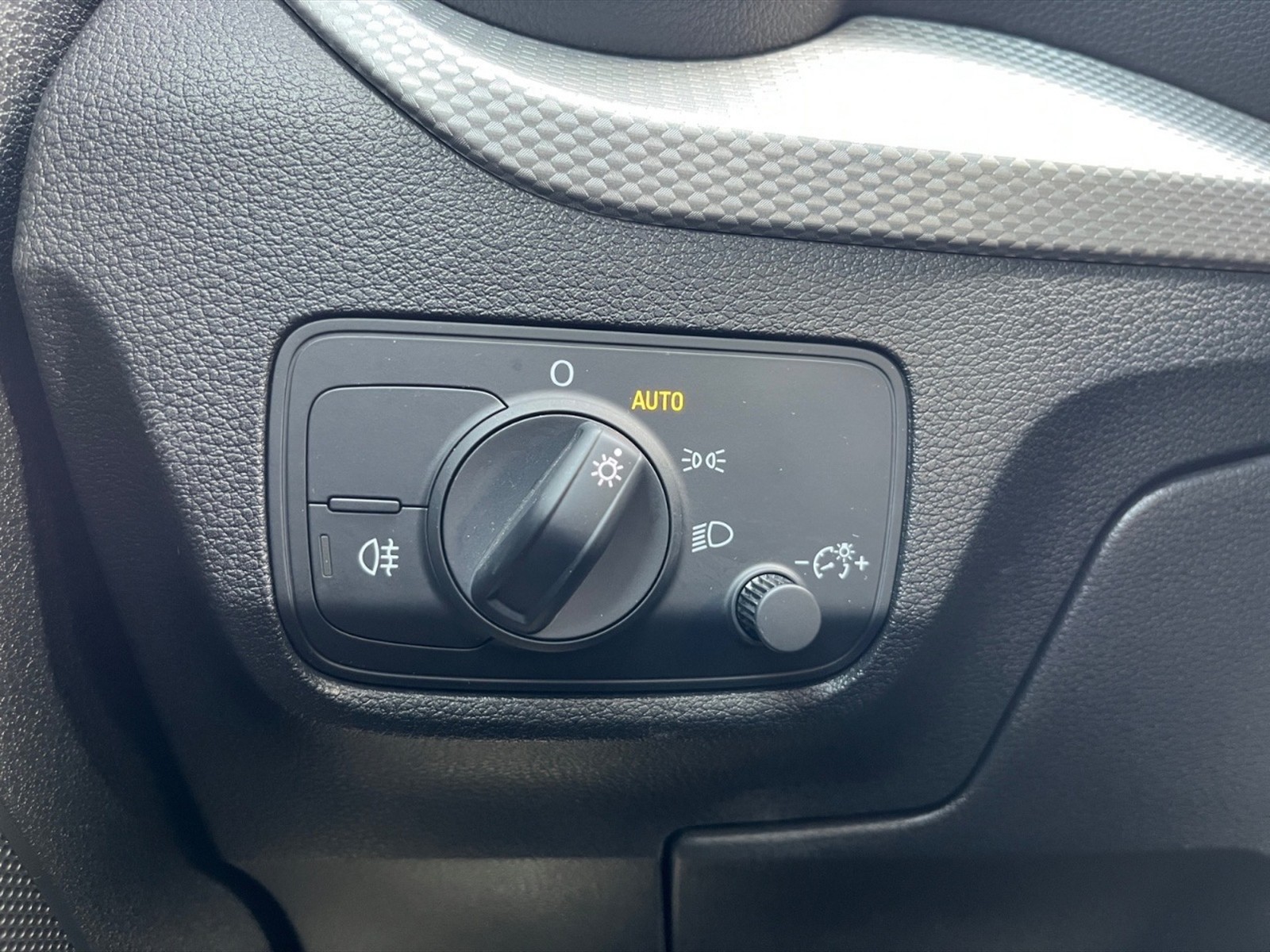 Audi Q2 35 2.0 tdi admired quattro s-tronic - 23