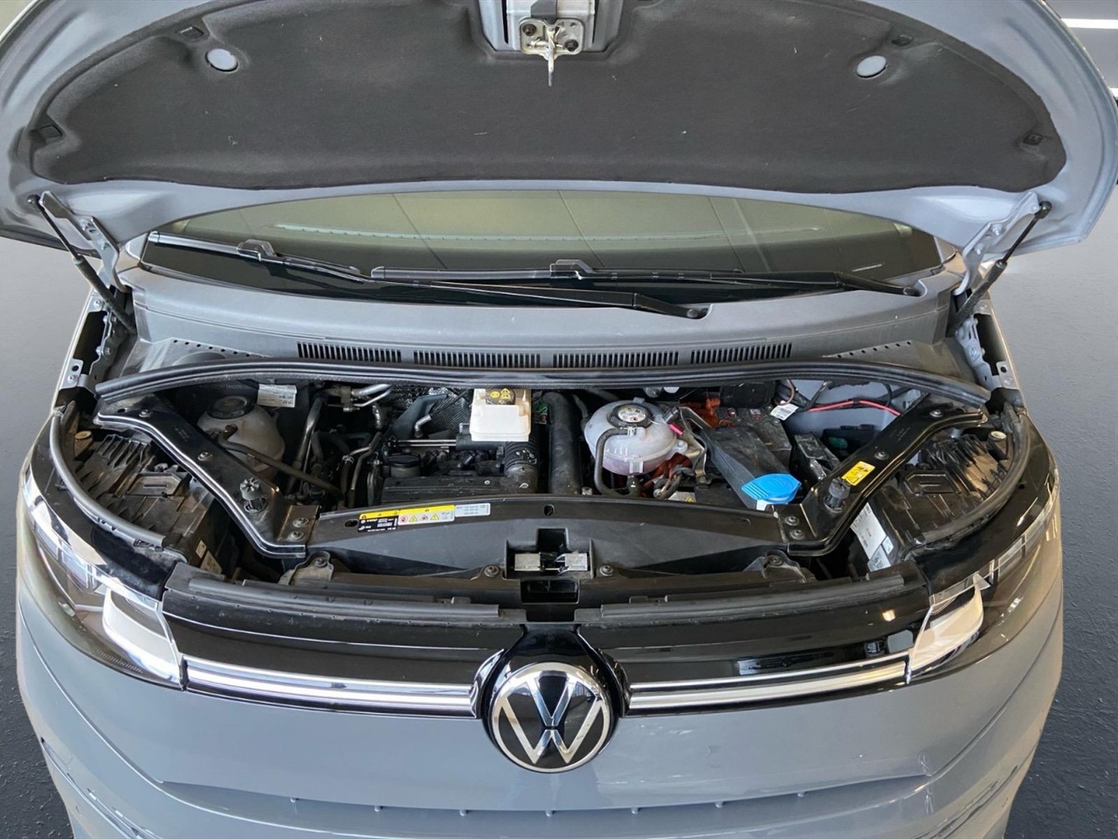 Volkswagen T7 Multivan 1.4 tsi eh life dsg 7p.ti - 11