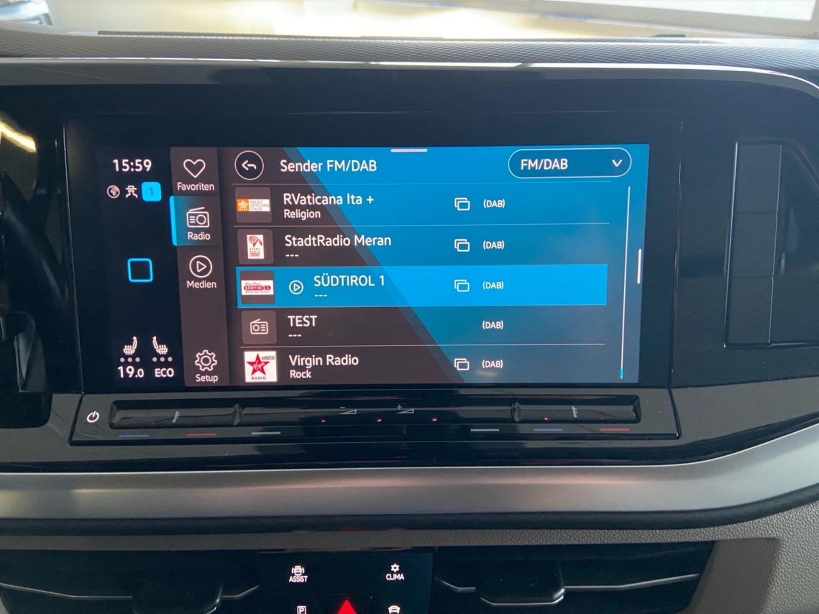 Volkswagen T7 Multivan 1.4 tsi eh life dsg 7p.ti - 21