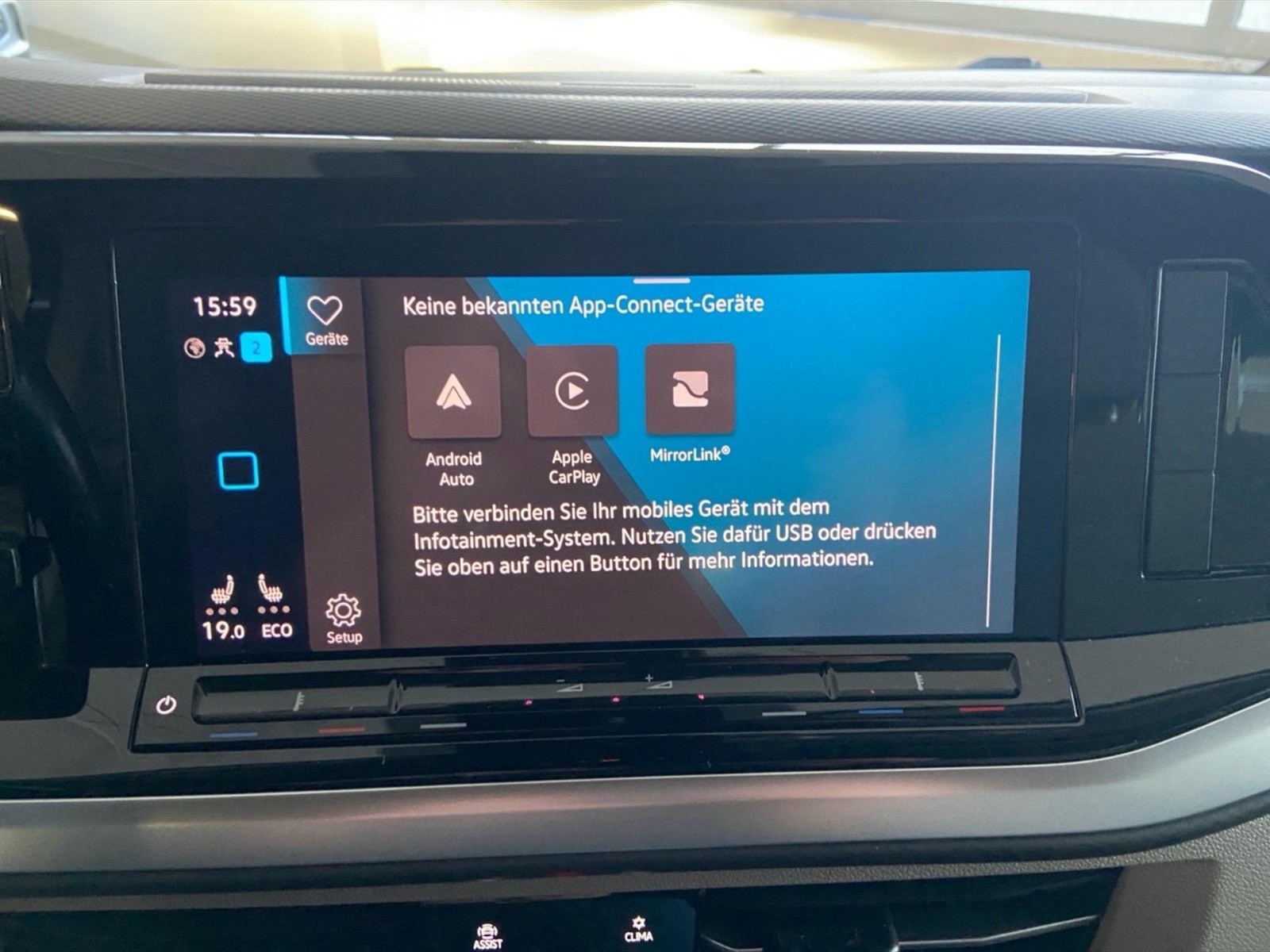 Volkswagen T7 Multivan 1.4 tsi eh life dsg 7p.ti - 23