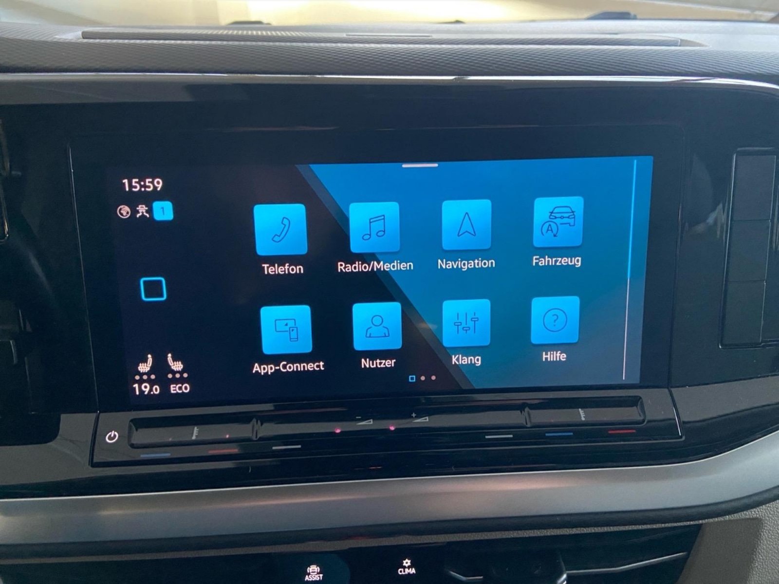 Volkswagen T7 Multivan 1.4 tsi eh life dsg 7p.ti - 26