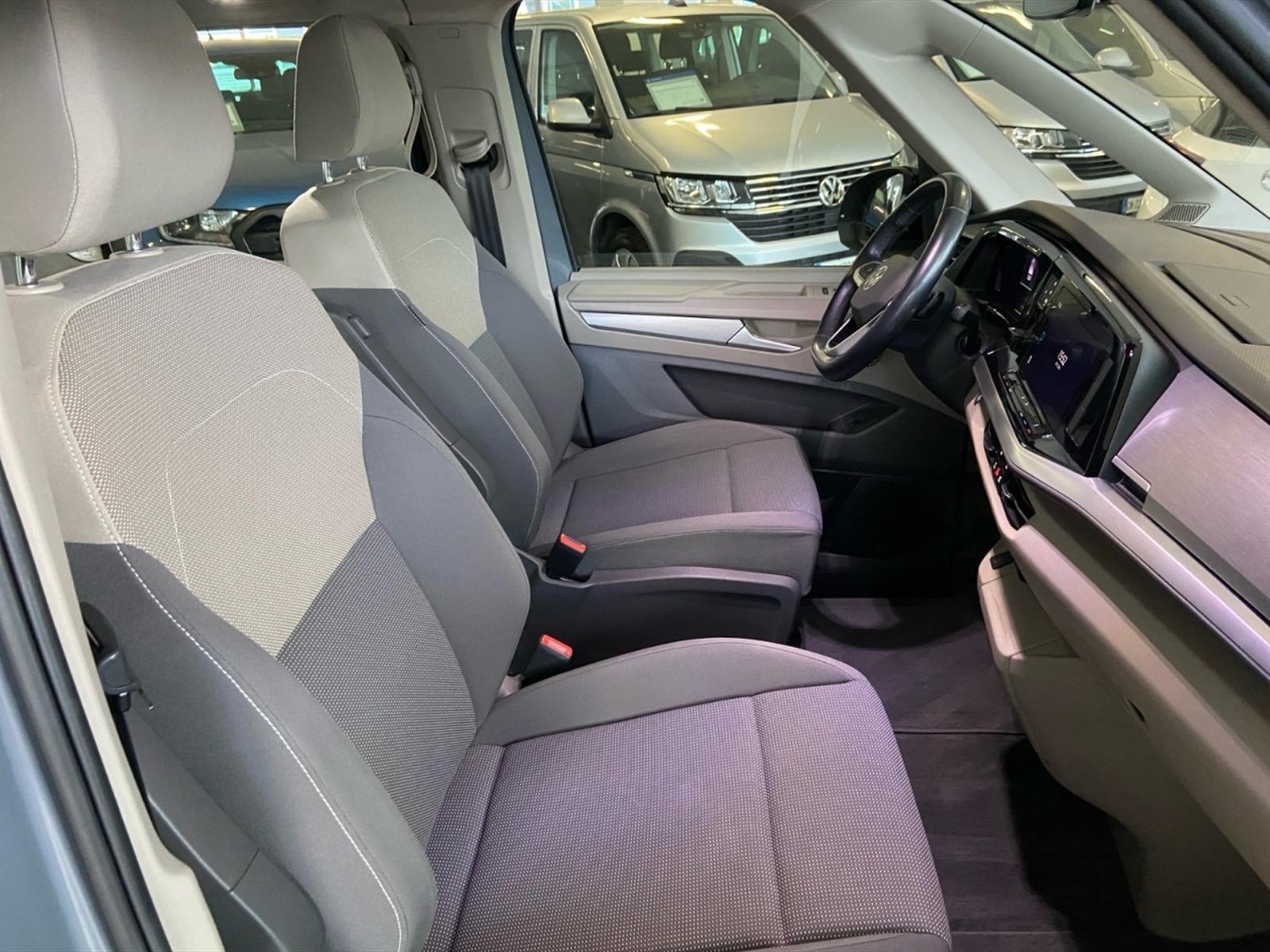 Volkswagen T7 Multivan 1.4 tsi eh life dsg 7p.ti - 9