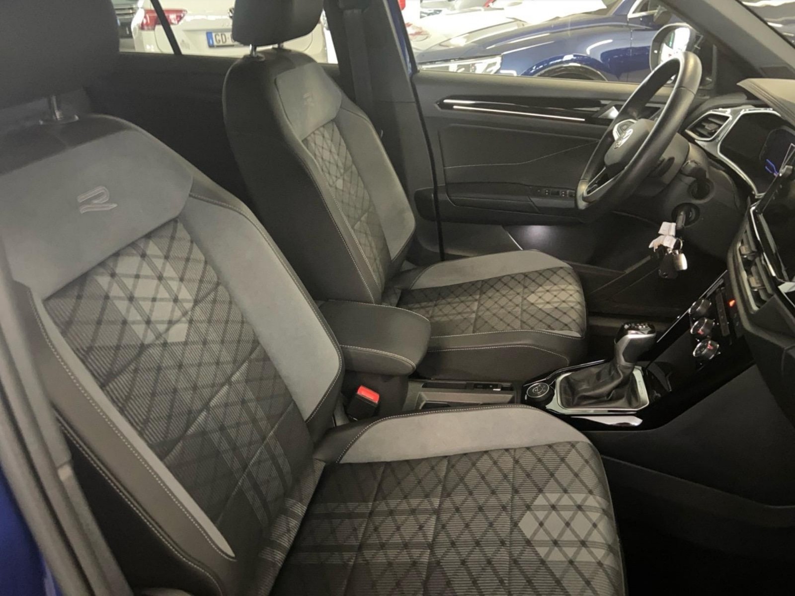 Volkswagen T-Roc 2.0 tdi r-line 4motion 150cv dsg - 9