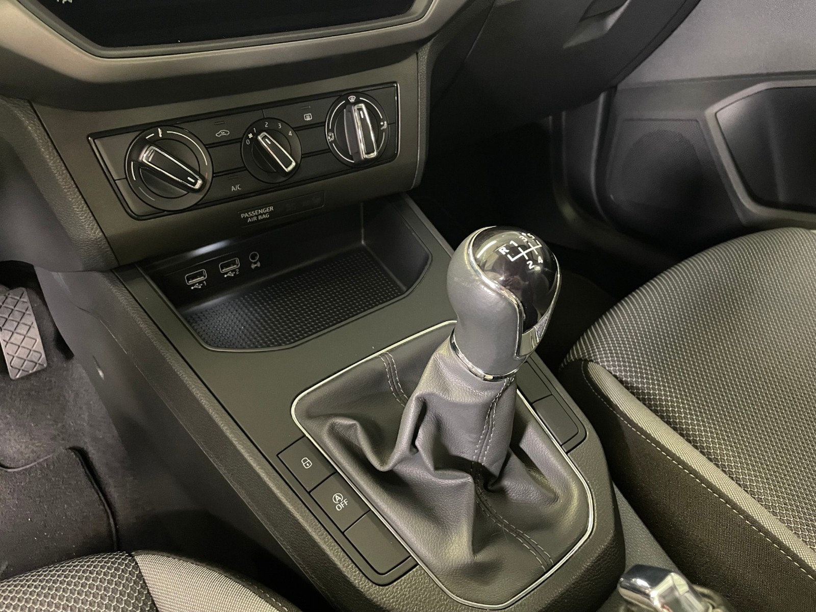 Seat Ibiza 1.0 mpi style 80cv - 17