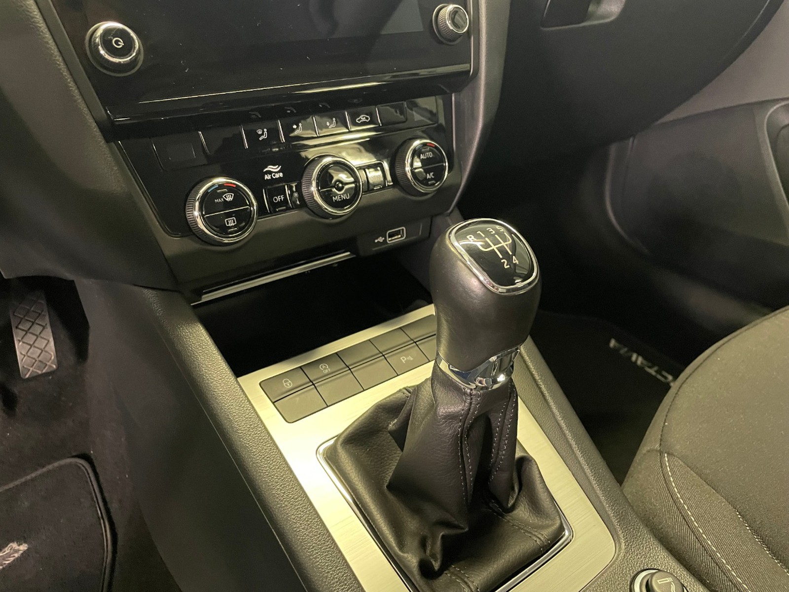 Skoda Octavia wagon 1.6 tdi ambition 115cv - 16