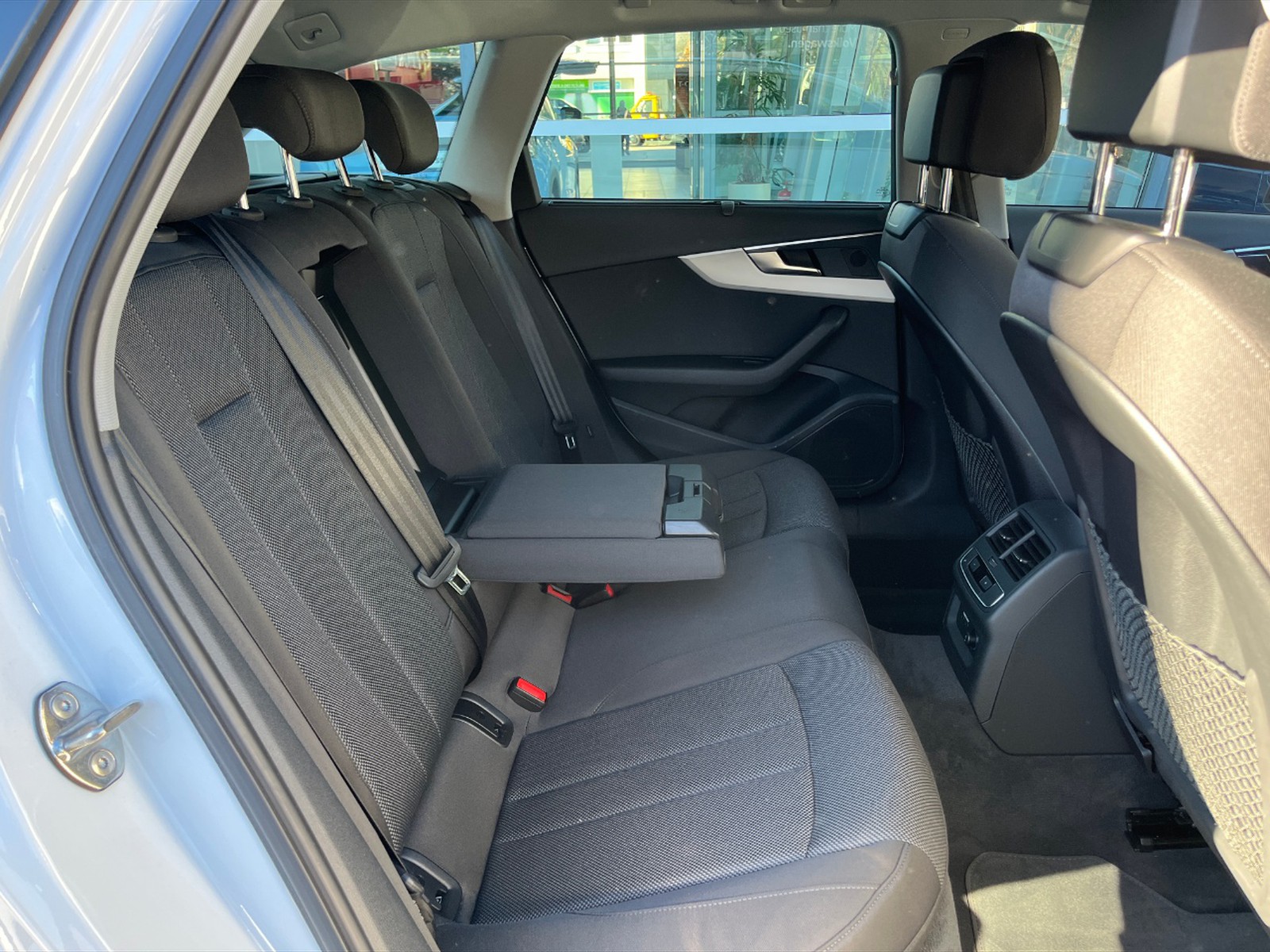 Audi A4 avant 40 2.0 tfsi mhev business advanced quattro 204cv s-tronic - 9