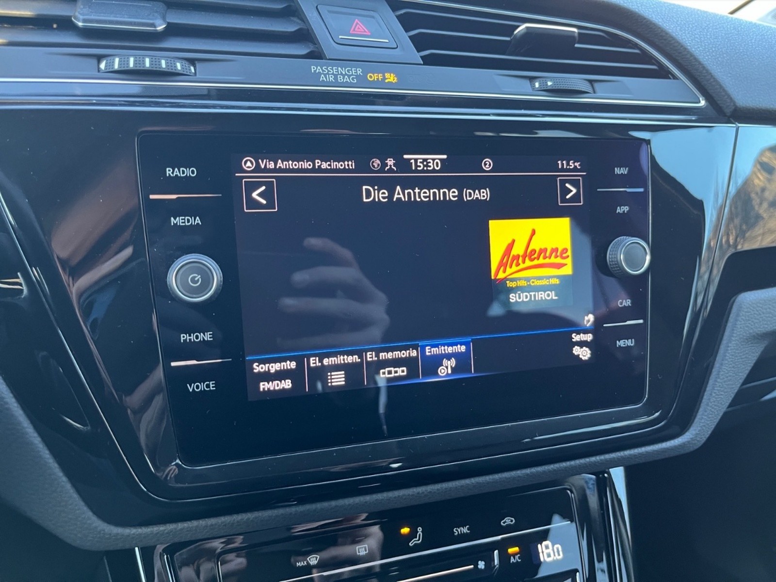 Volkswagen Touran 2.0 tdi executive dsg - 20