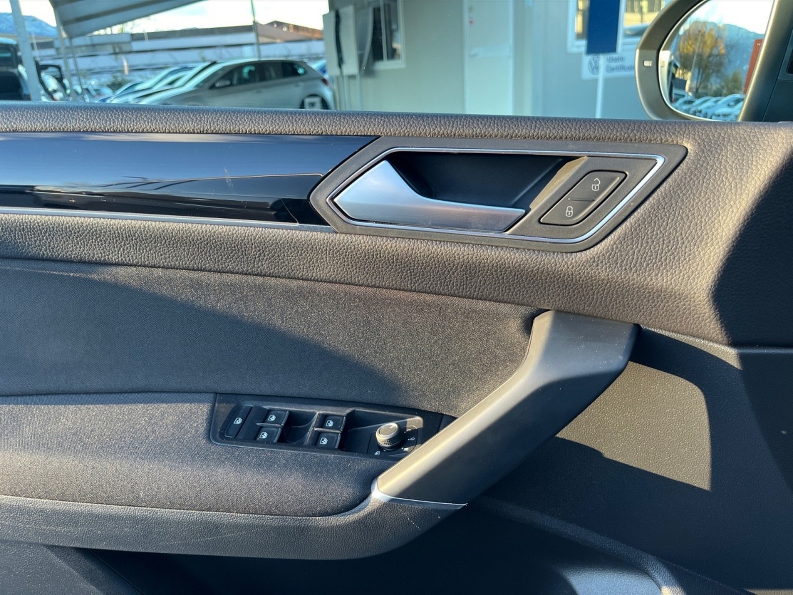 Volkswagen Touran 2.0 tdi executive dsg - 25