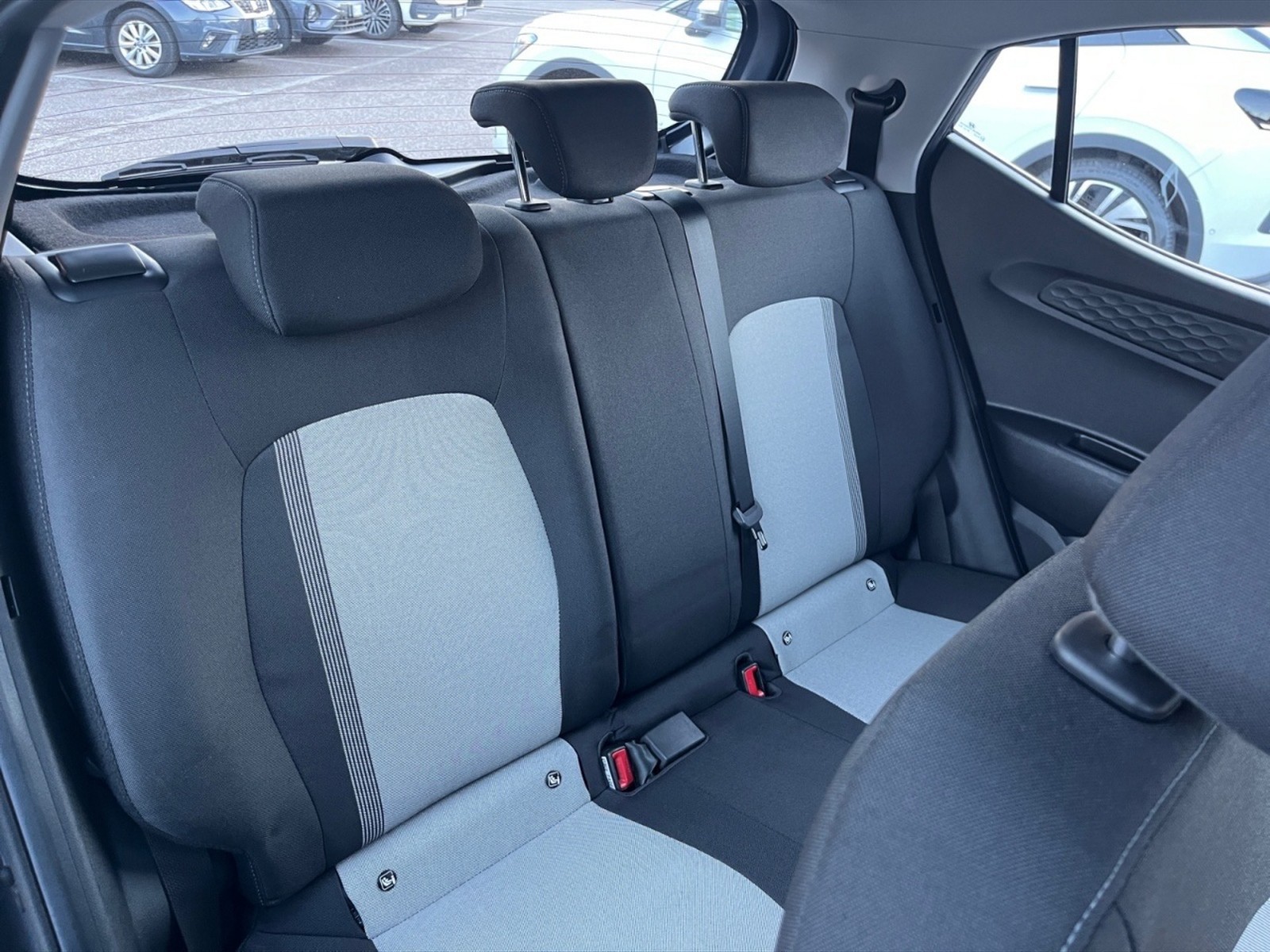 Hyundai i10 1.0 mpi tech connect pack - 9