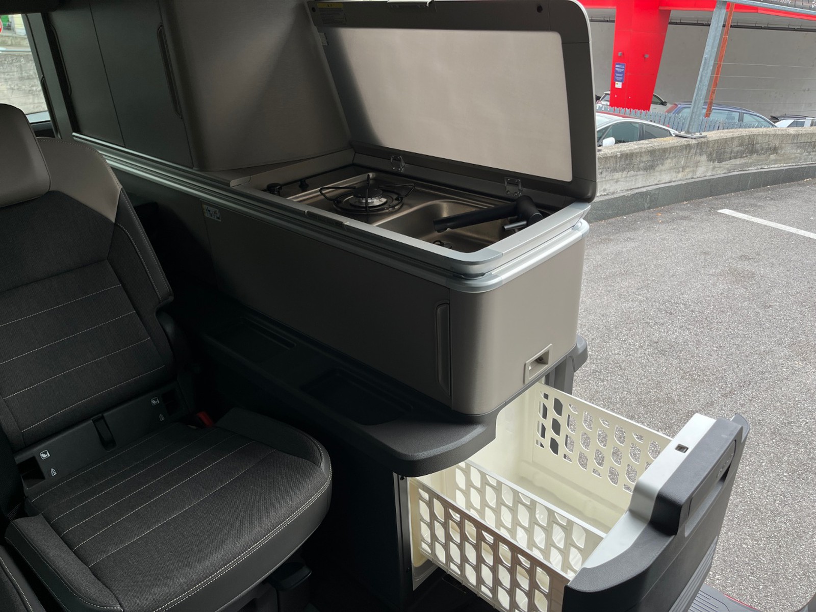 Volkswagen T7 California California T7 2.0 tdi Beach Tour 150cv DSG7 - 20