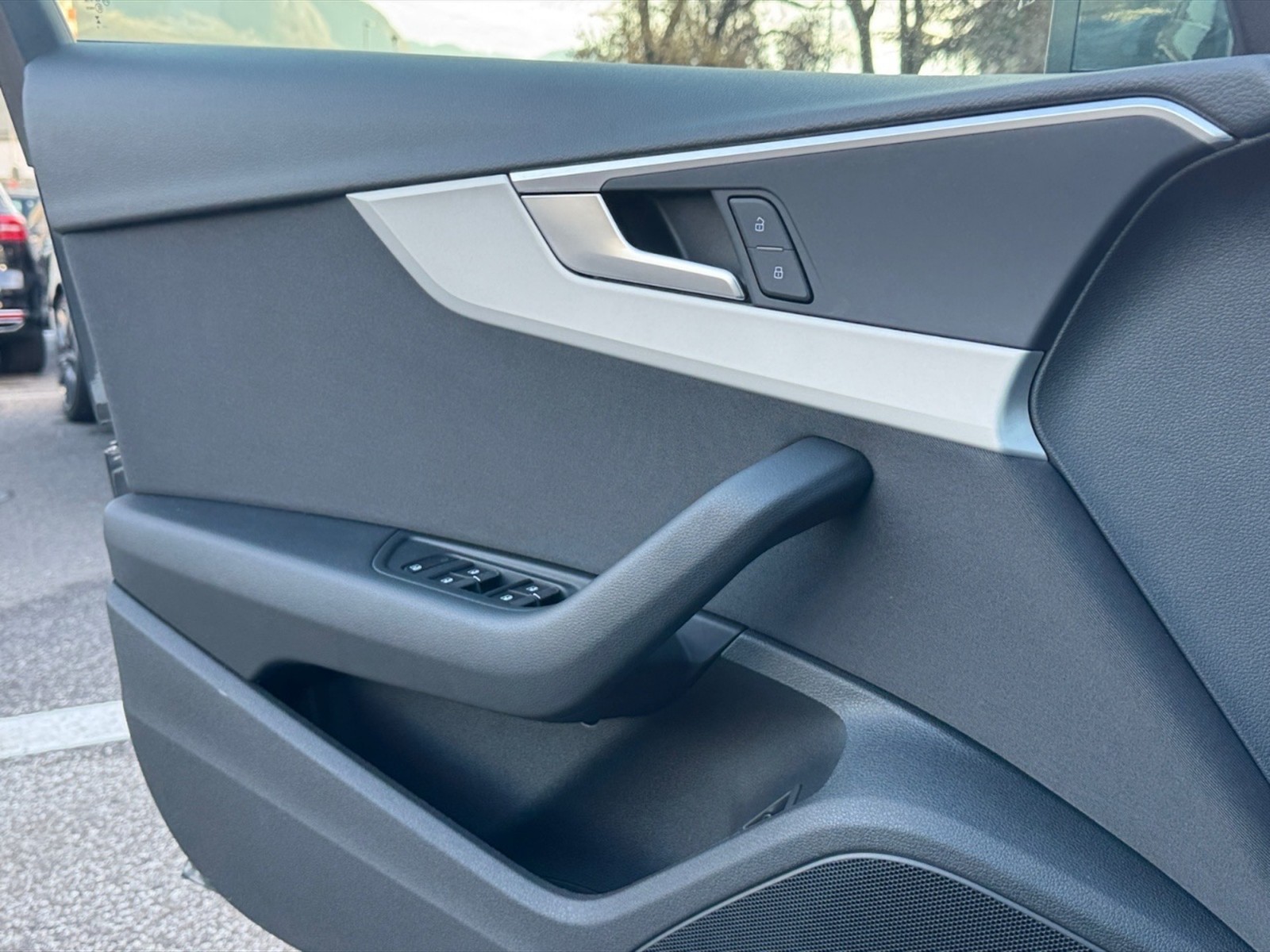 Audi A4 avant 35 2.0 tdi mhev business advanced 163cv s-tronic - 23