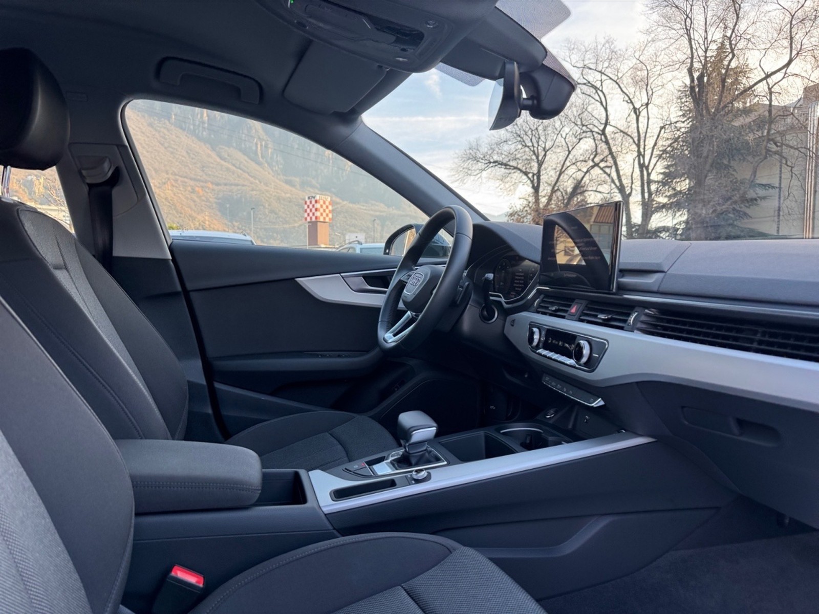 Audi A4 avant 35 2.0 tdi mhev business advanced 163cv s-tronic - 8