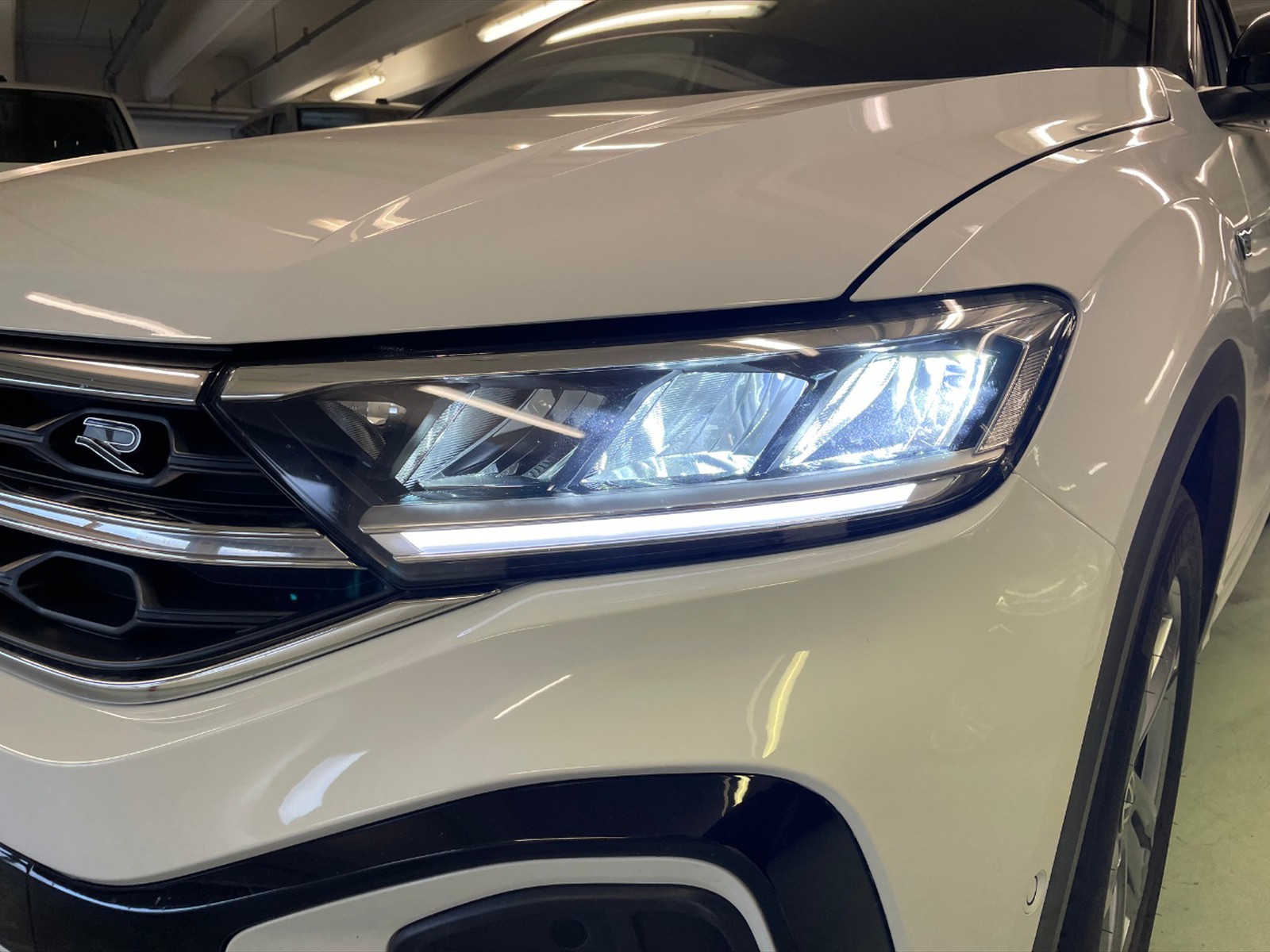 Volkswagen T-Roc 1.5 tsi r-line - 21