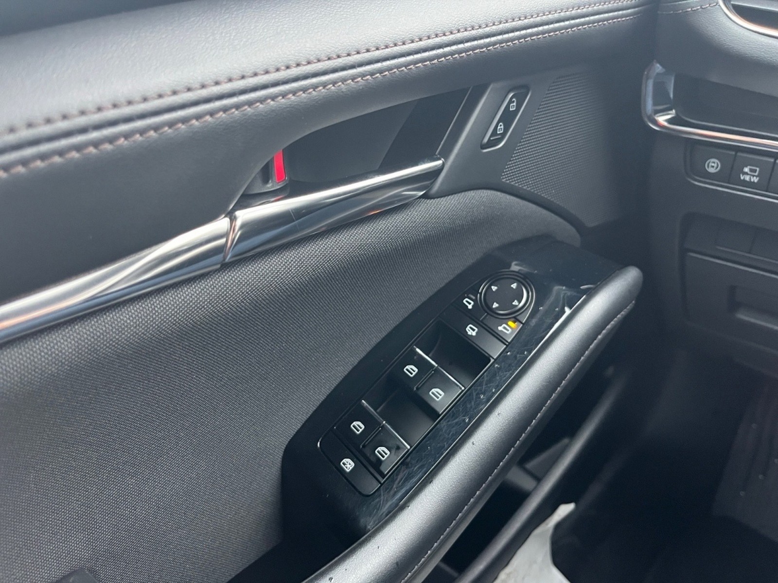 Mazda 3 5p 1.8 exceed - 23