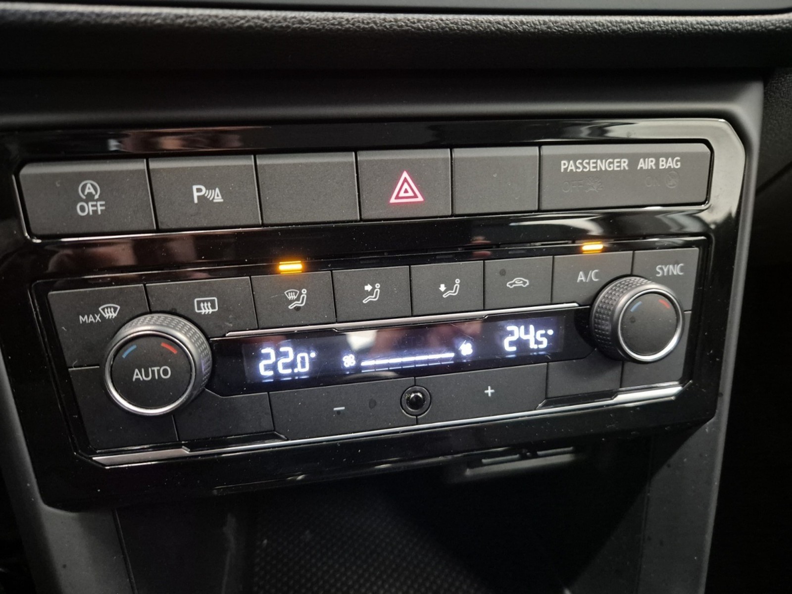 Volkswagen T-Cross 1.0 tsi style 115cv - 17