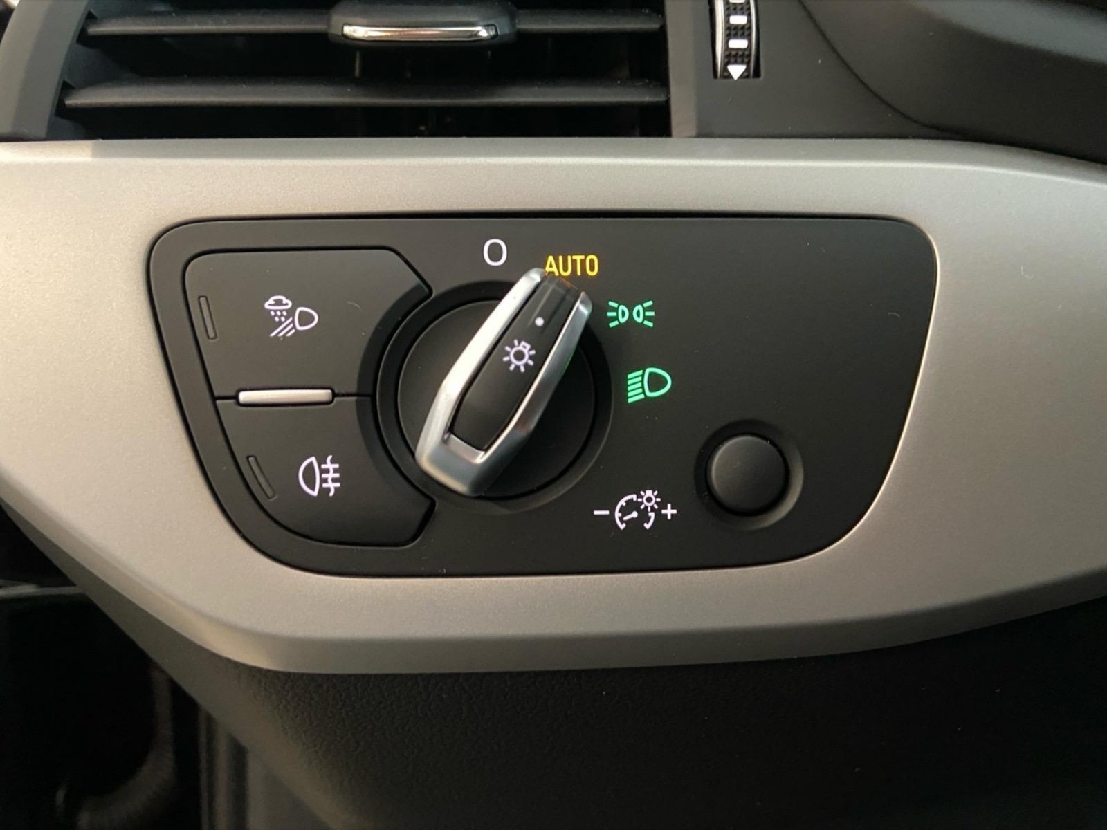 Audi A4 avant 40 2.0 tdi mhev business advanced quattro 204cv s-tronic - 14