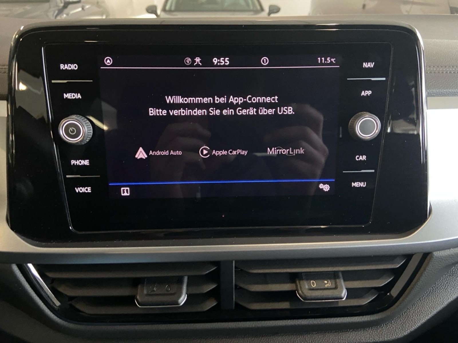 Volkswagen T-Roc 1.0 tsi life 110cv - 24