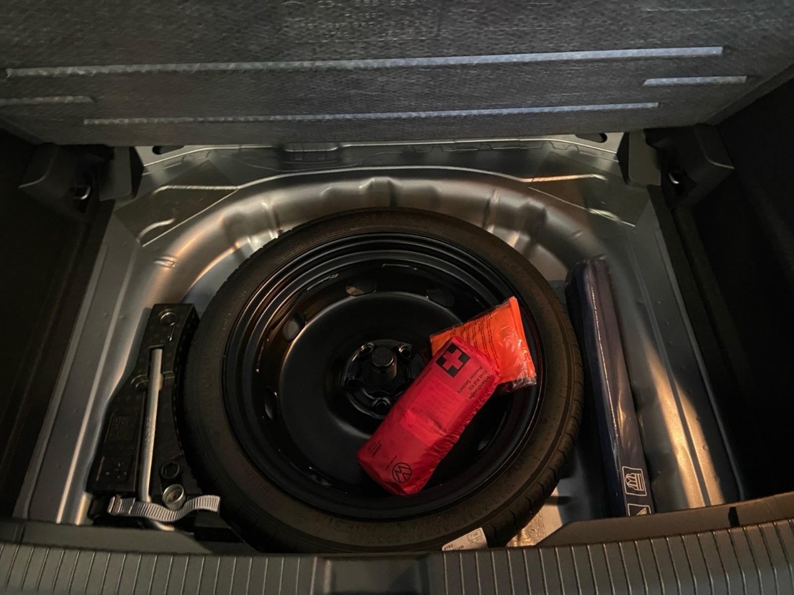 Volkswagen T-Roc 1.0 tsi r-line plus 115cv - 12