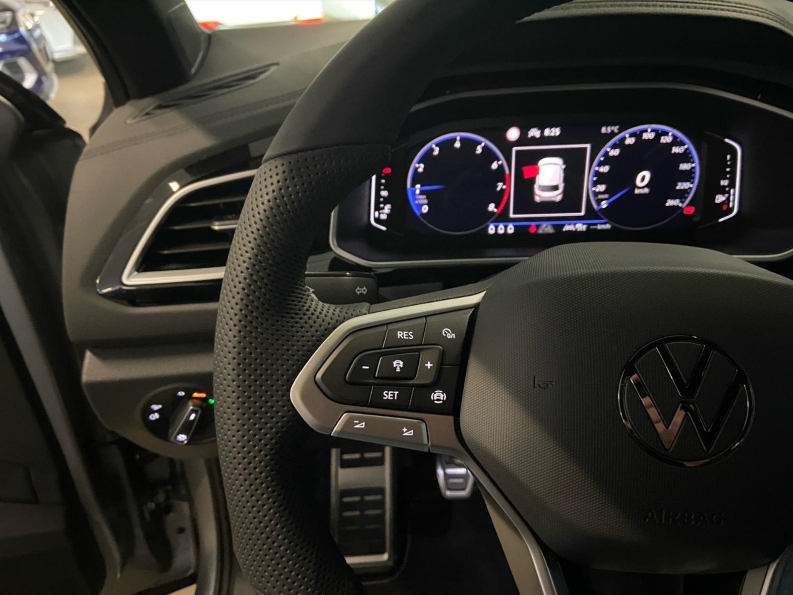 Volkswagen T-Roc 1.0 tsi r-line plus 115cv - 15