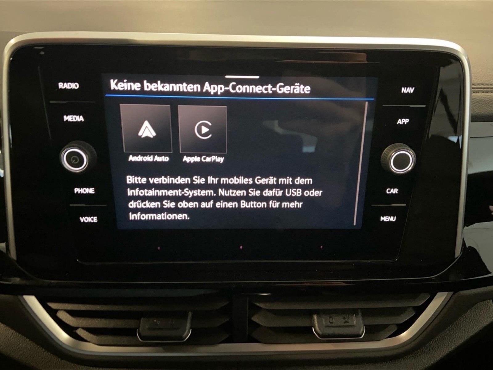 Volkswagen T-Roc 1.0 tsi r-line plus 115cv - 23