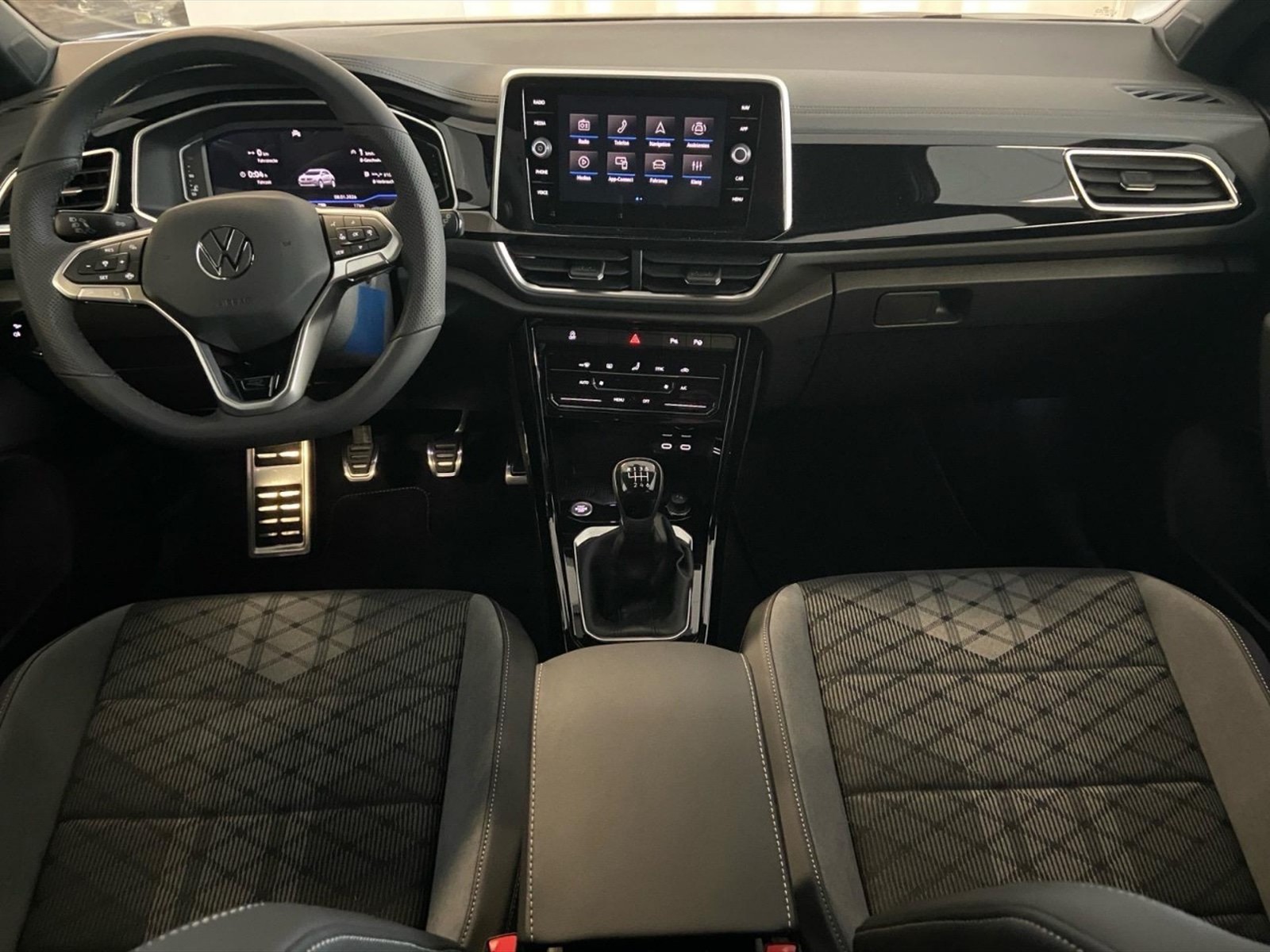 Volkswagen T-Roc 1.0 tsi r-line plus 115cv - 6