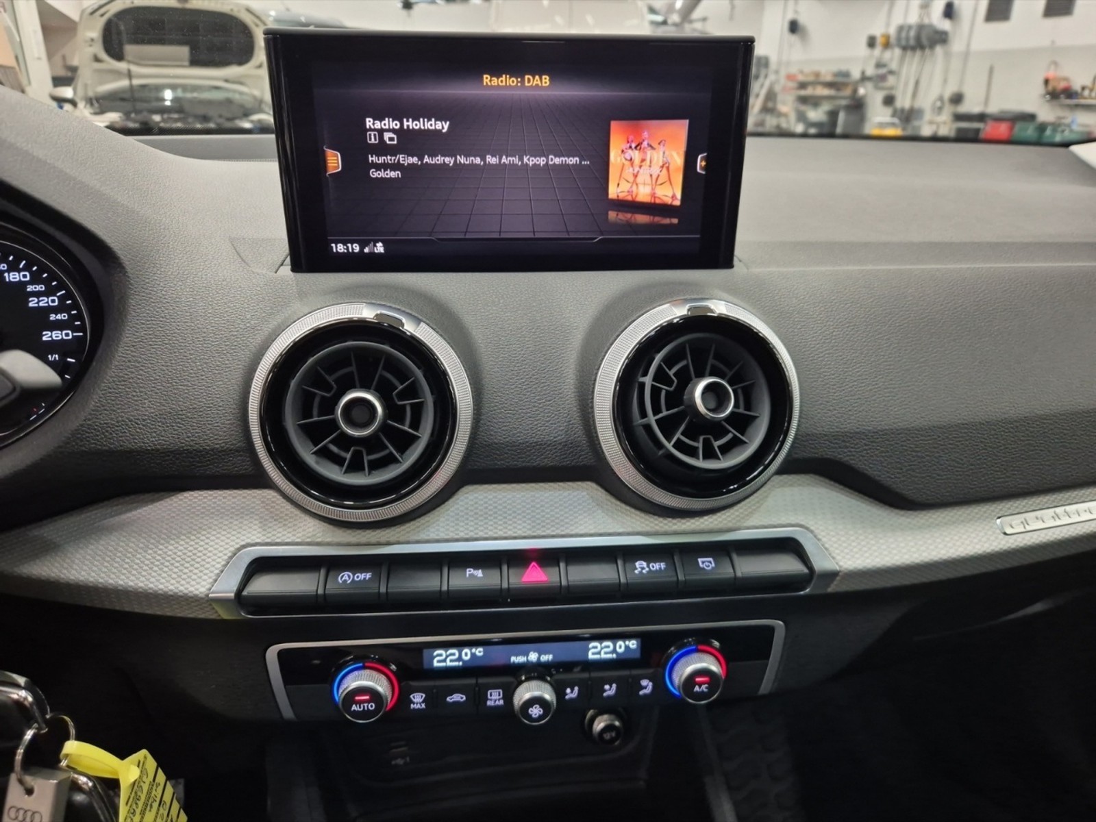 Audi Q2 35 2.0 tdi business quattro s-tronic - 17